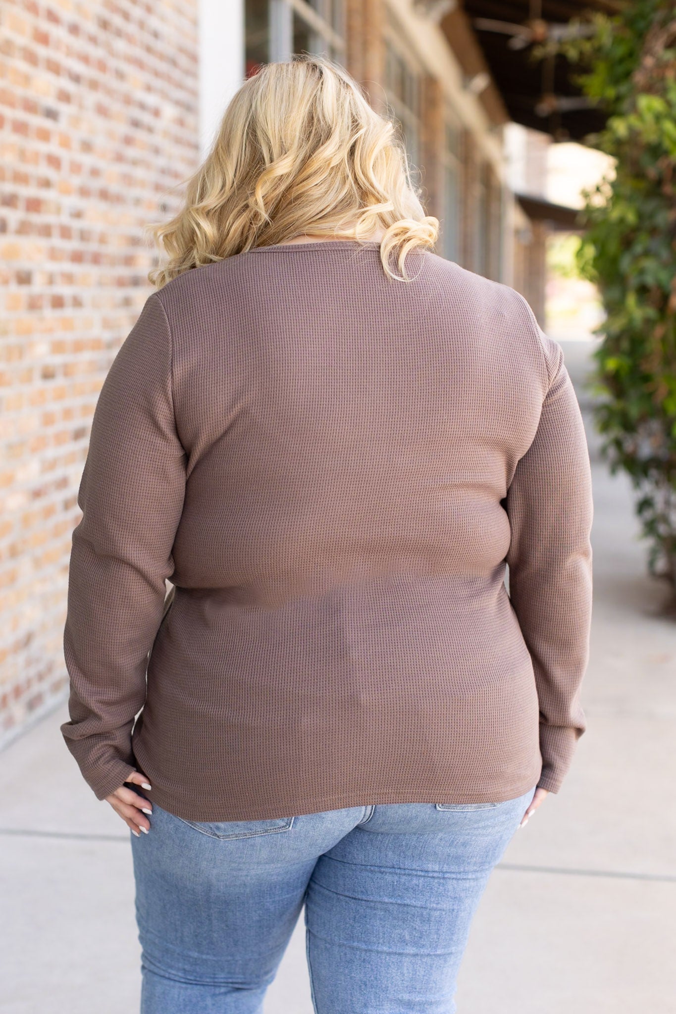 IN STOCK Harper Long Sleeve Henley - Mocha