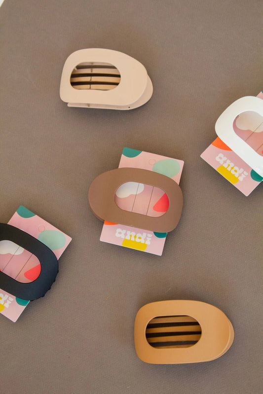 Circle Cutout Flat Claw Clip - 3 options