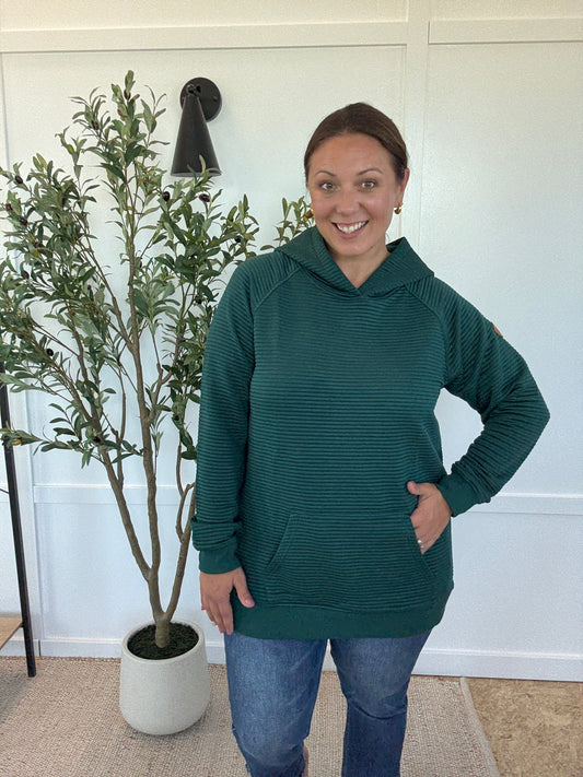 Michelle Mae Tatum Textured Pullover Hoodie - Hunter Green