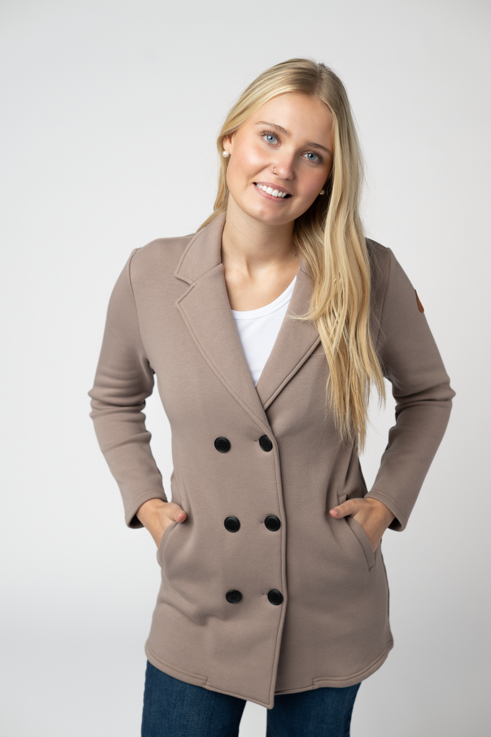 ATTIREDMOM BOUTIQUE Look 1
