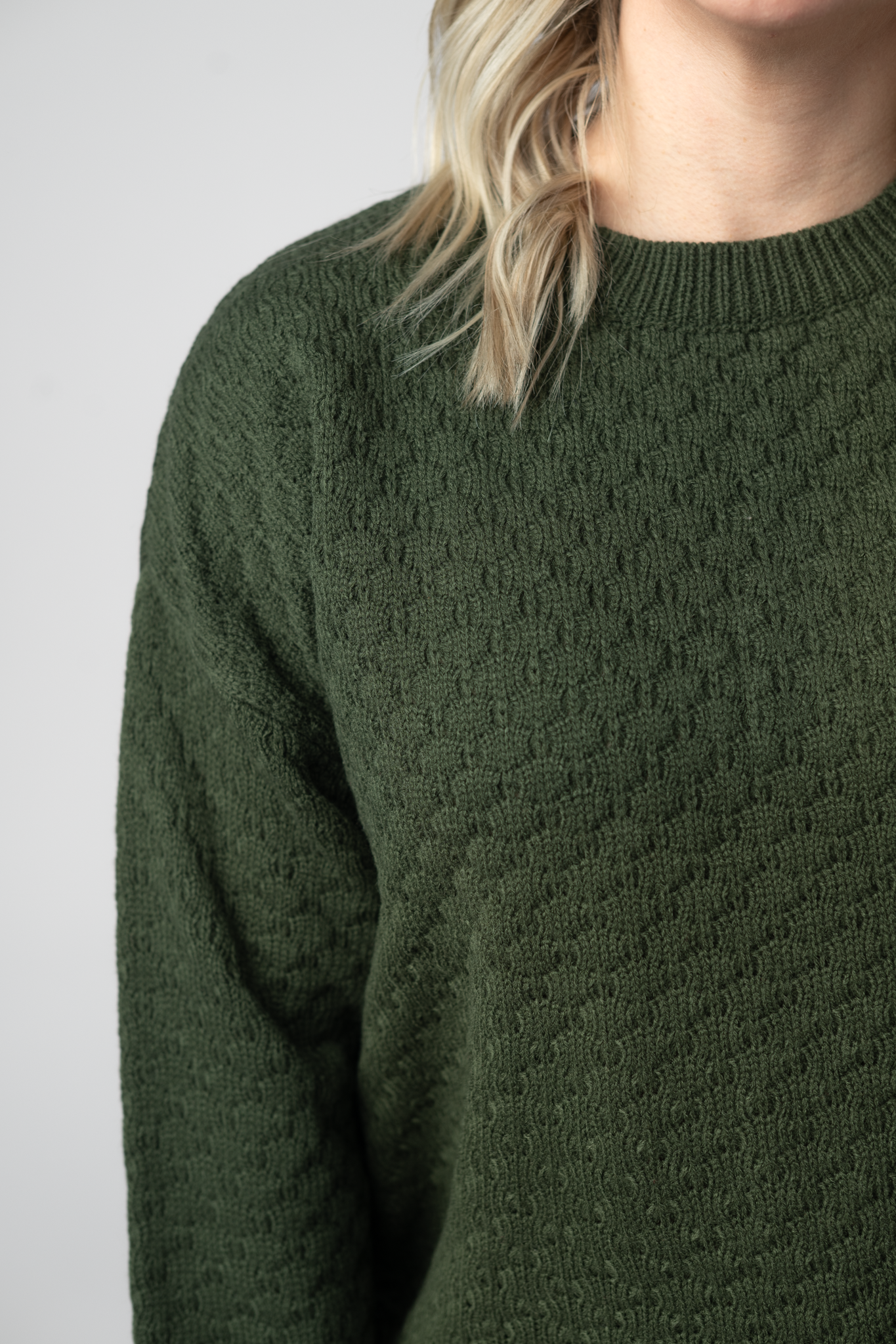 Michelle Mae Gianna Pullover Sweater - Olive