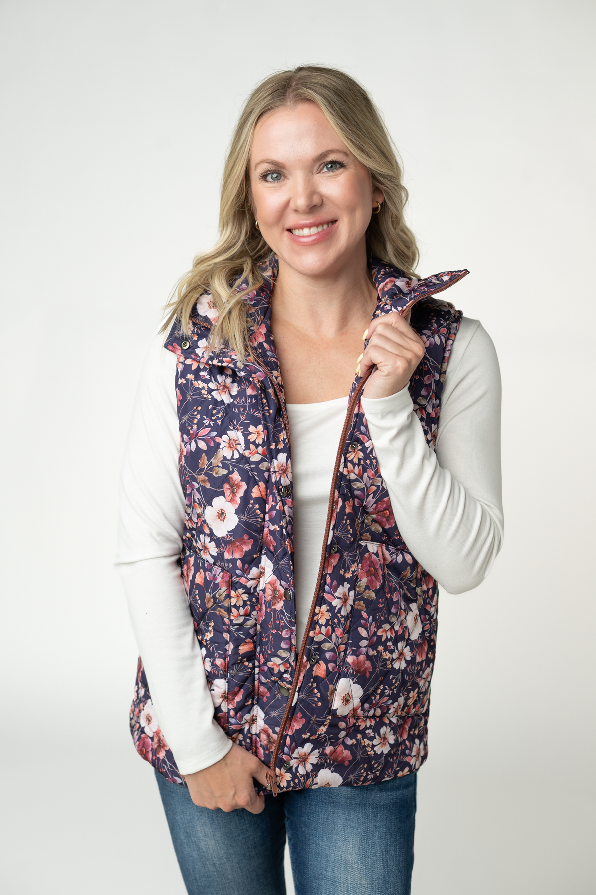 Michelle Mae Remy Zip Up Vest - Blushwood Floral