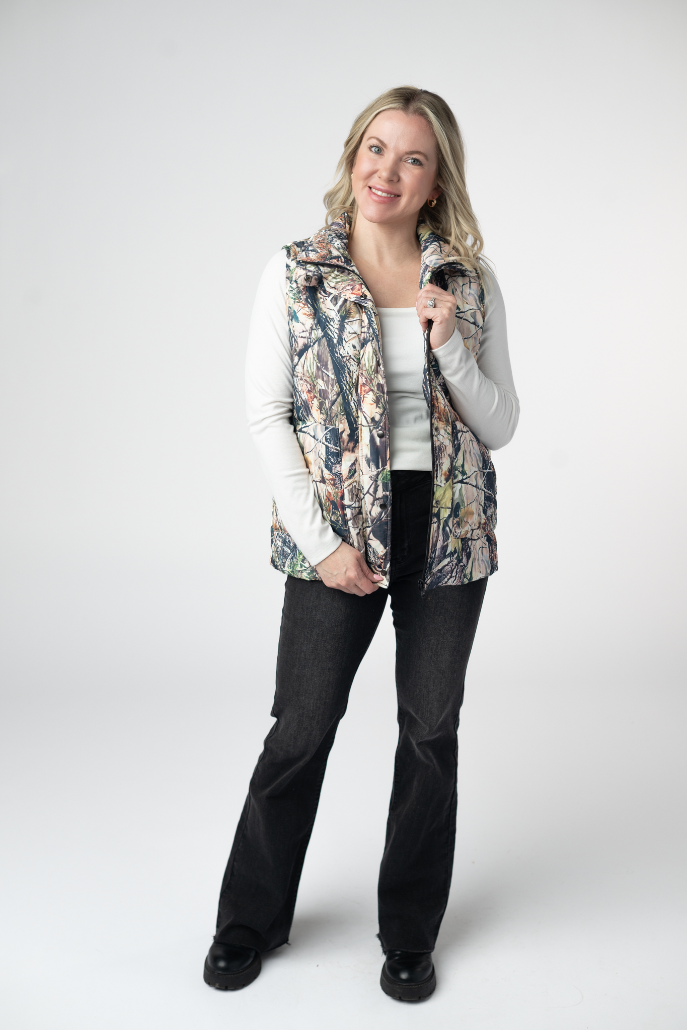 Michelle Mae Remy Zip Up Vest - Dark Camo