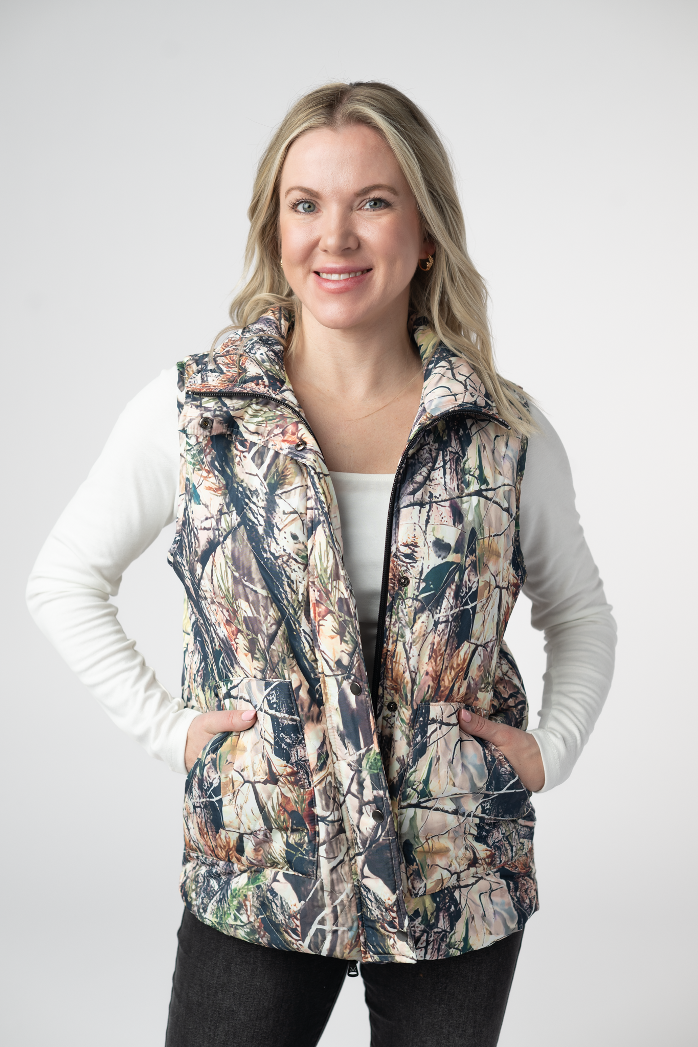 Michelle Mae Remy Zip Up Vest - Dark Camo