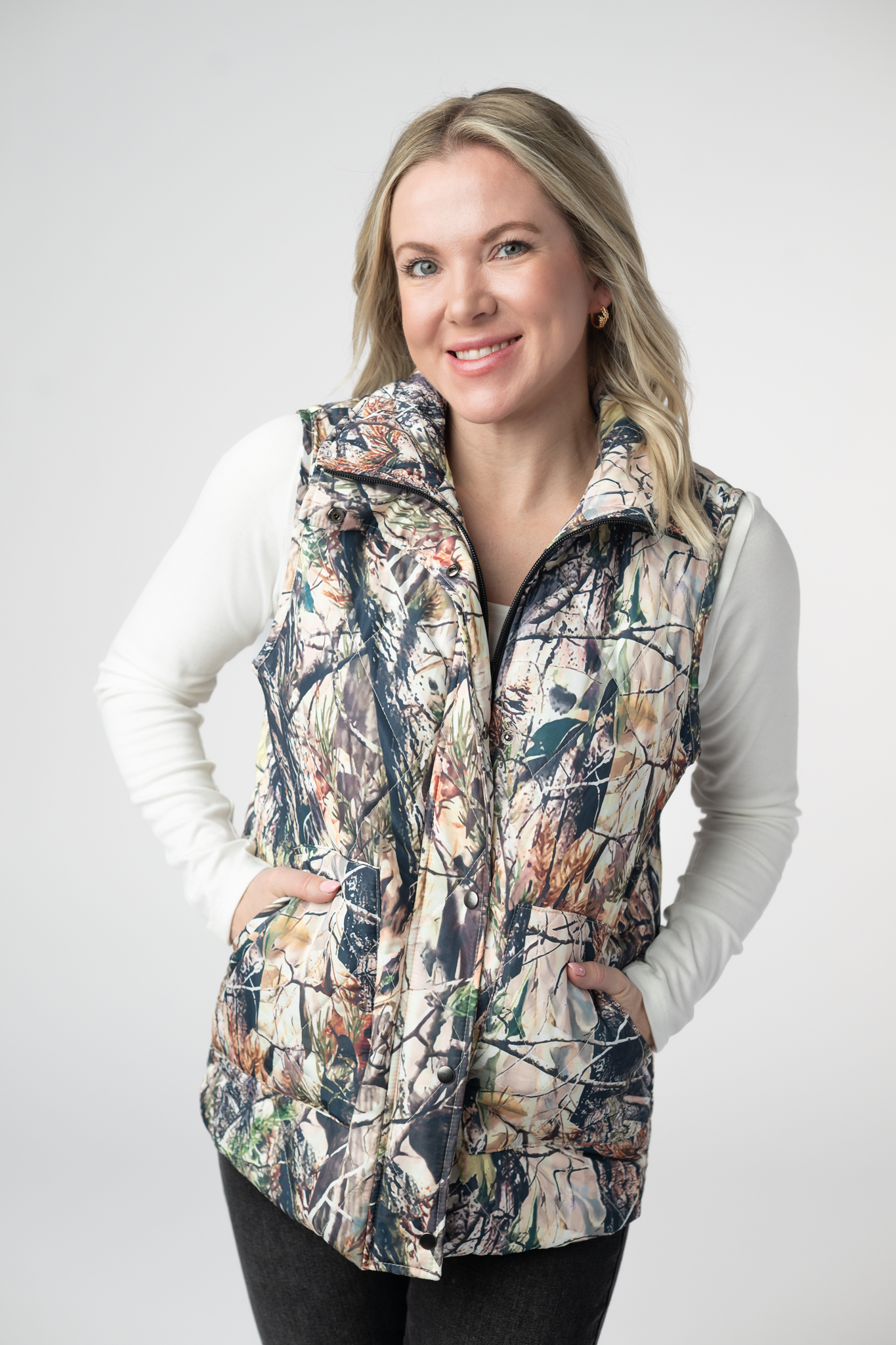 Michelle Mae Remy Zip Up Vest - Dark Camo