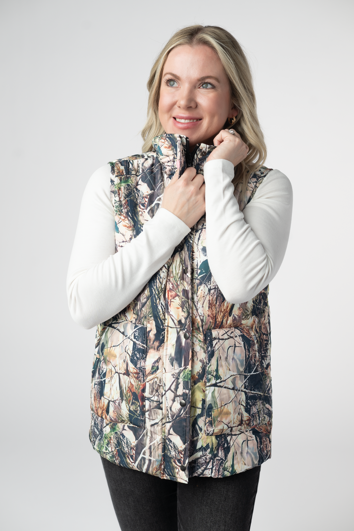 Michelle Mae Remy Zip Up Vest - Dark Camo