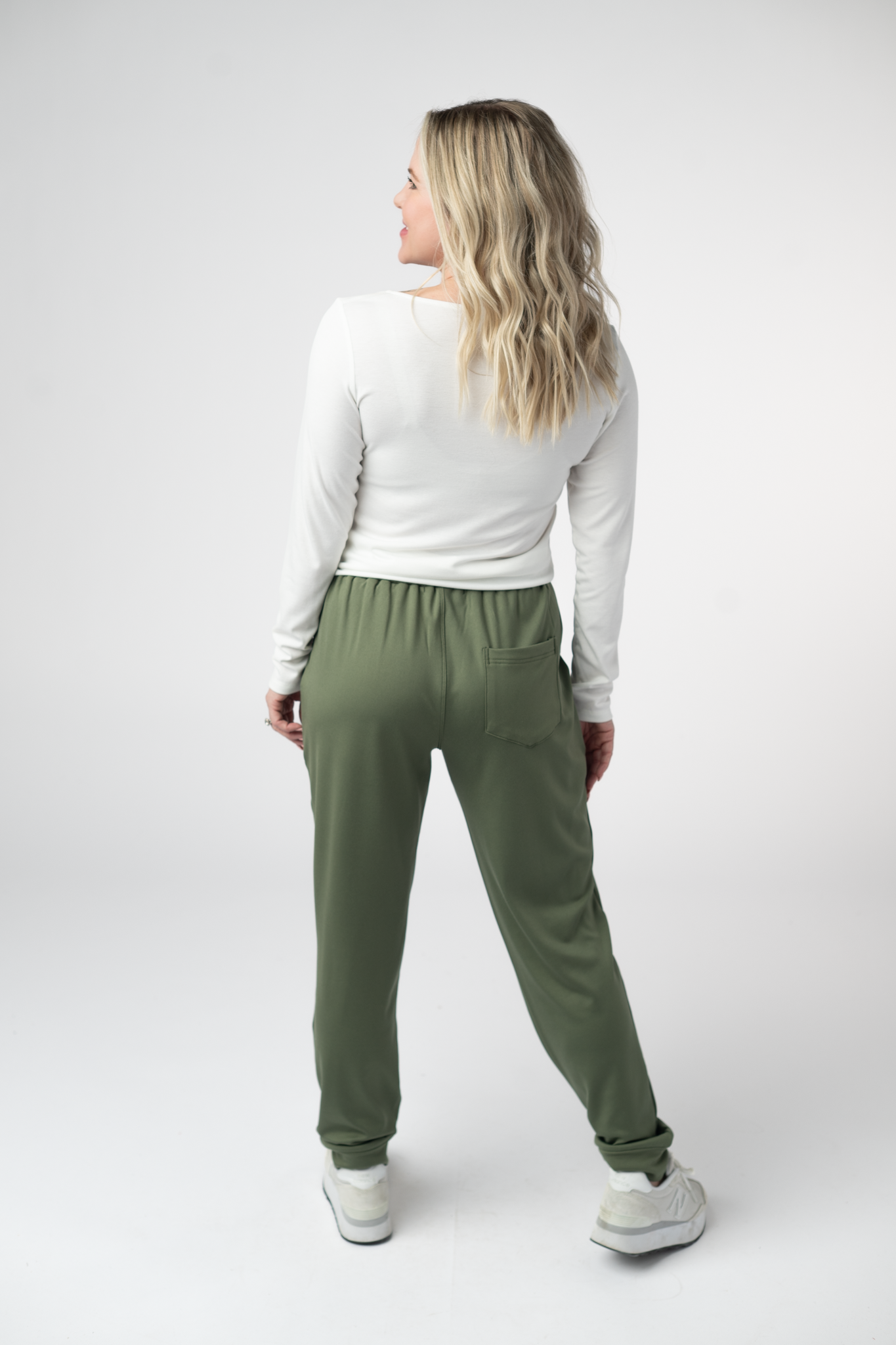 Michelle Mae Cloud Joggers - Olive