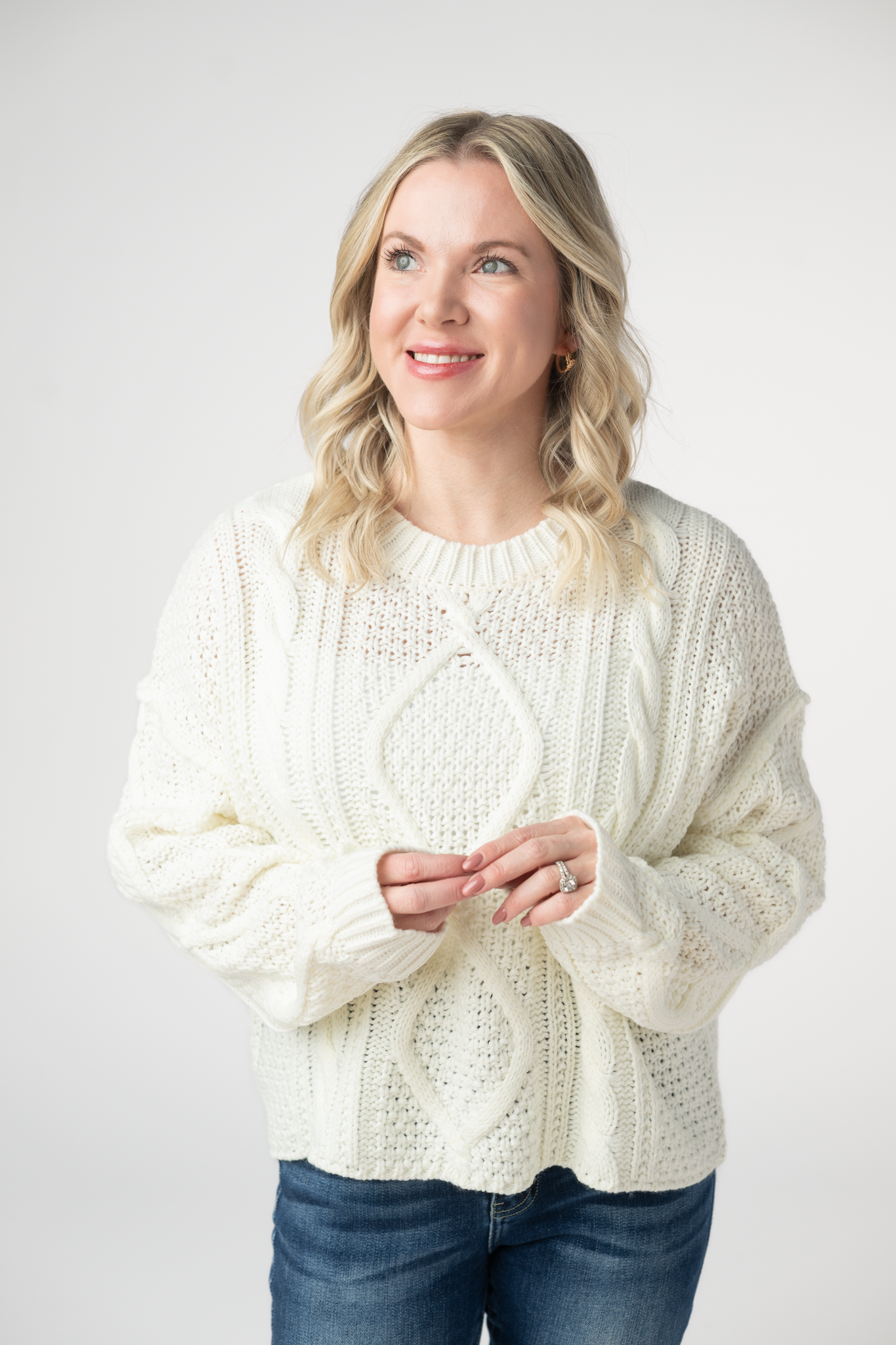 Michelle Mae Cable Knit Sweater - Ivory