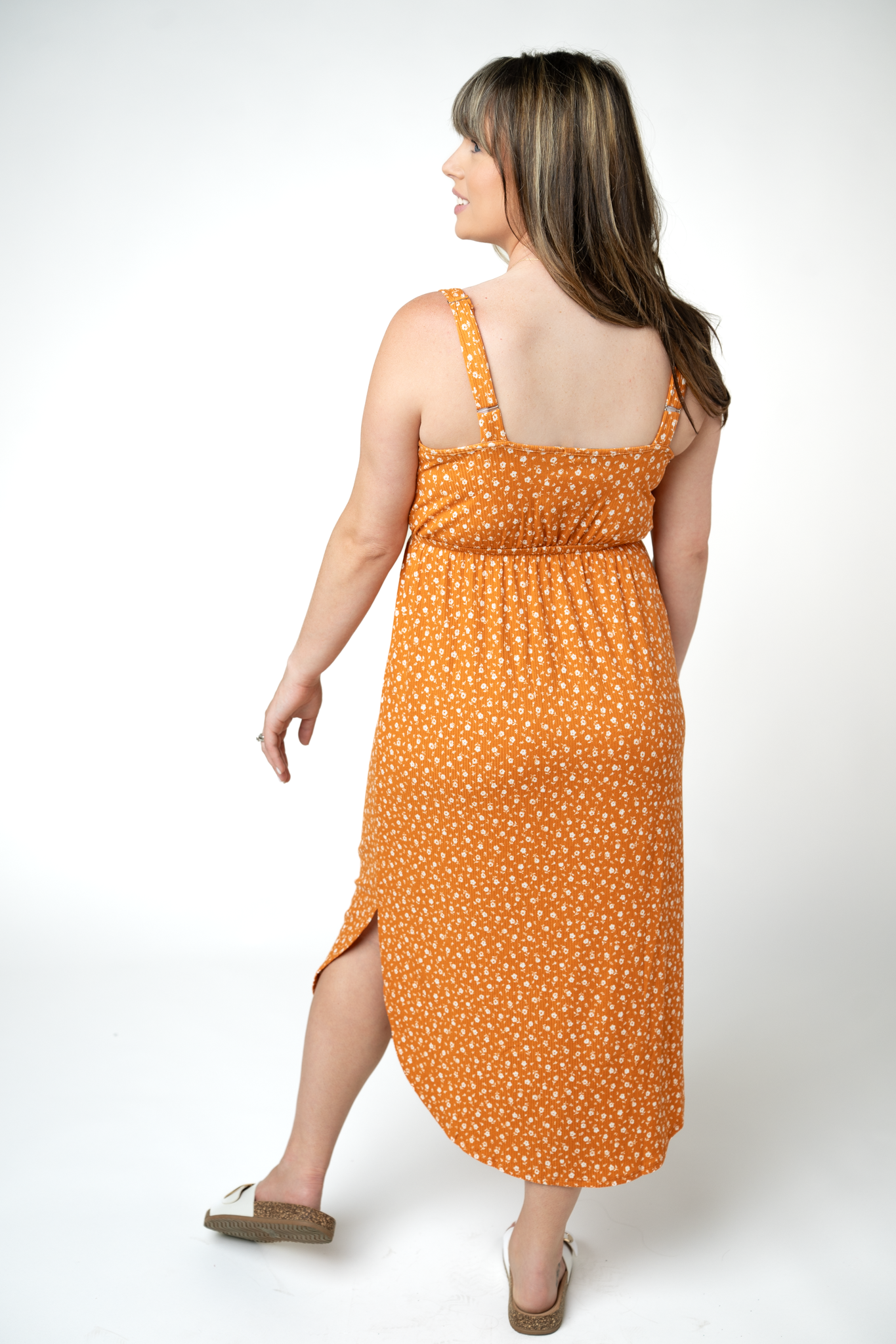 Michelle Mae Reagan Ribbed Midi Dress - Pumpkin Floral