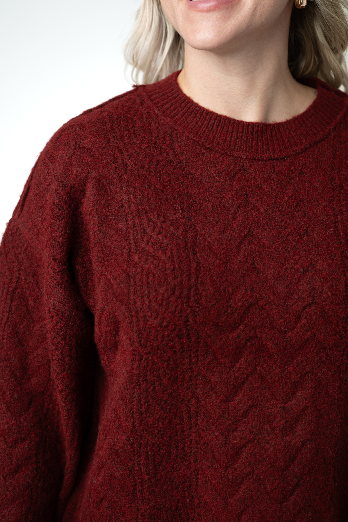 Michelle Mae Dakota Sweater - Burgundy