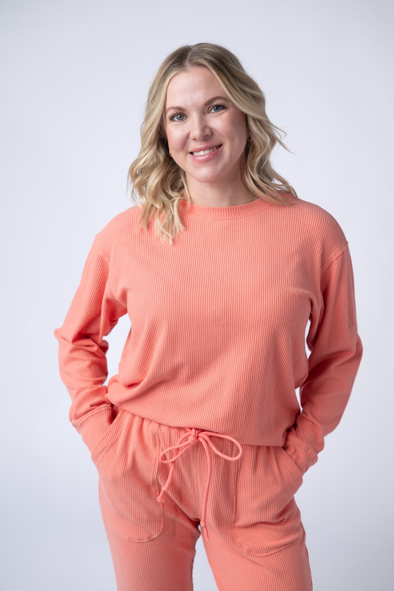Michelle Mae Corrine Ribbed Pullover Top - Coral