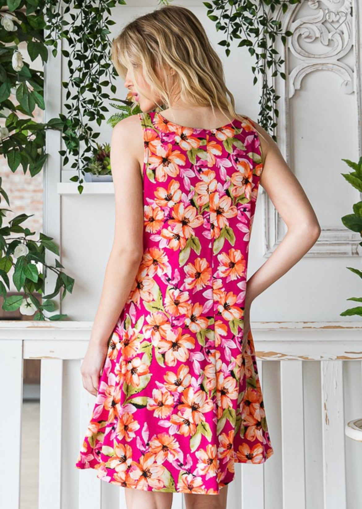 Sleeveless Dress With Pockets In Fuchsia Florals