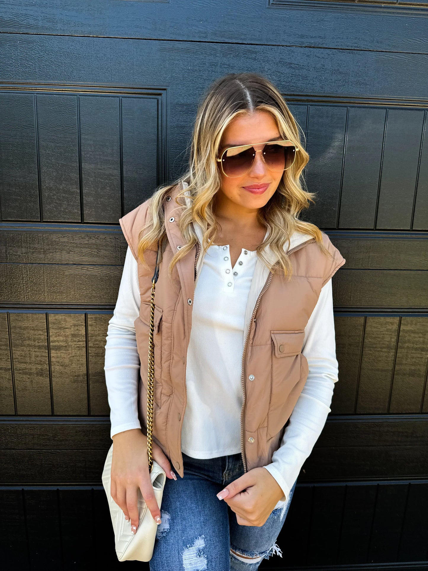 Maddox Reversible Puffer Vest in Tan/Ivory