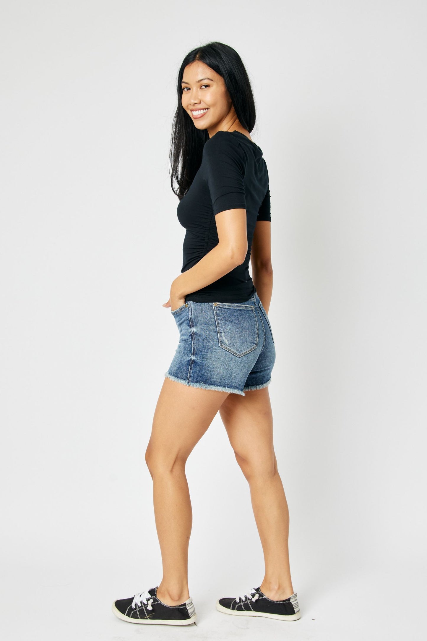 Bussin' Tummy Control Fray Hem Judy Blue Shorts