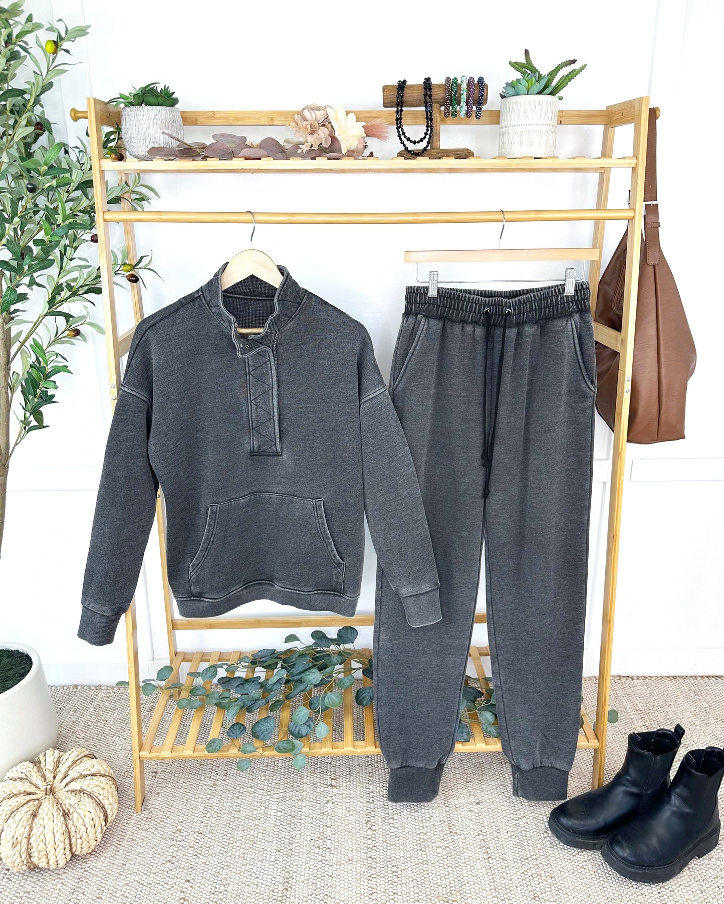 Michelle Mae Vintage Wash Joggers - Black