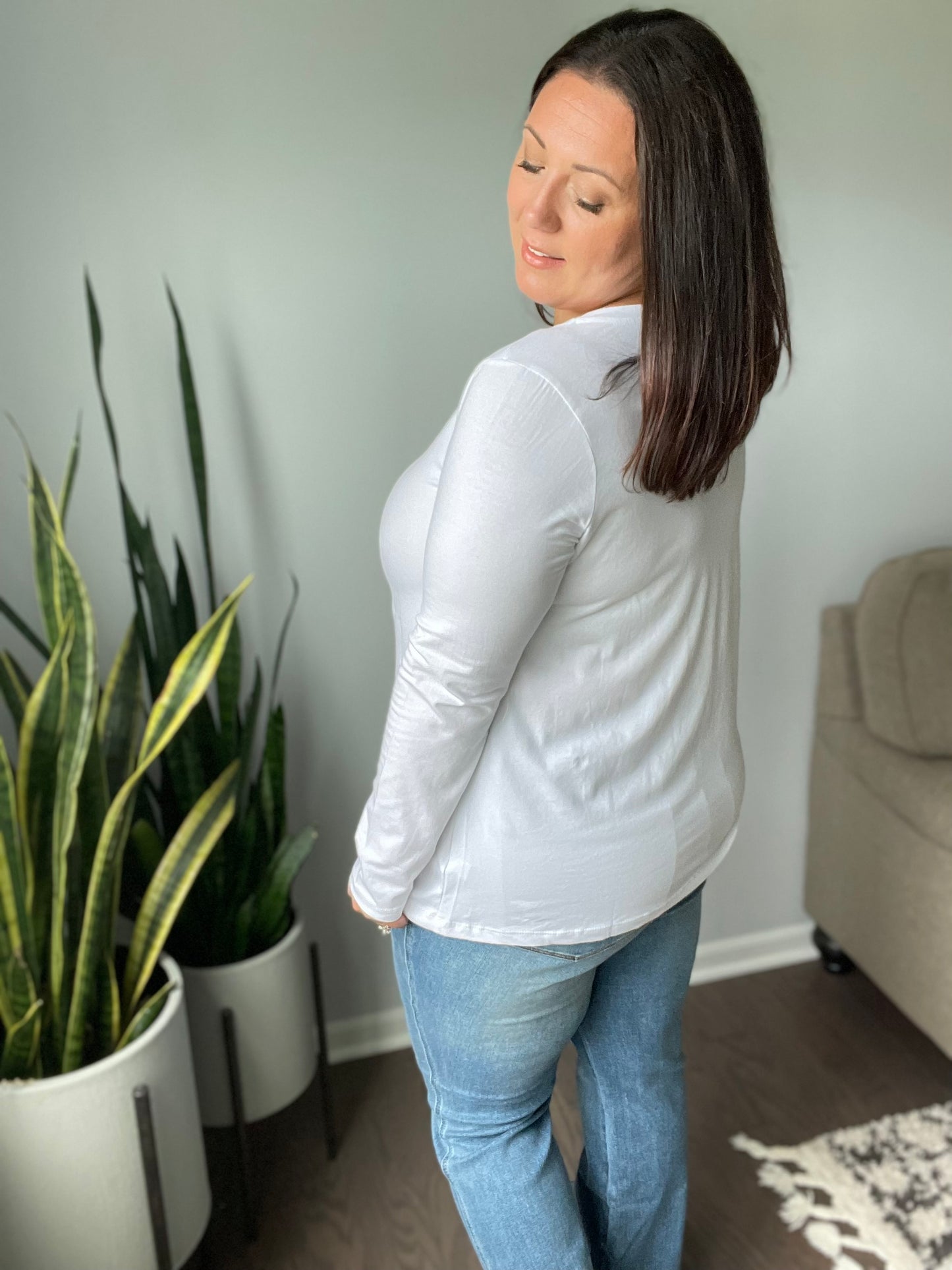Relaxed Fit Long Sleeve V-Neck Top in White