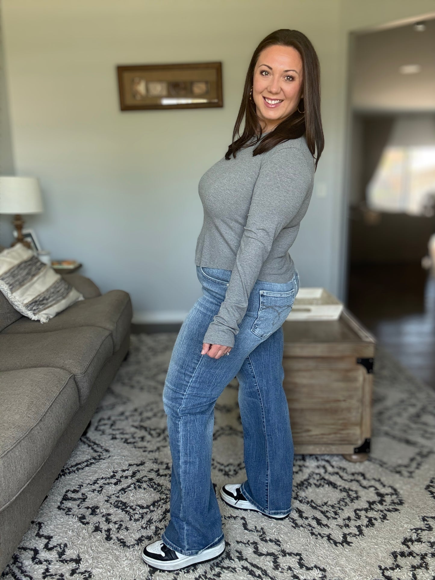 Holly Mid Rise Straight Judy Blue Jeans