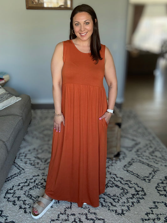 BOMBOM Sleeveless Maxi Dress with Pockets in Rust