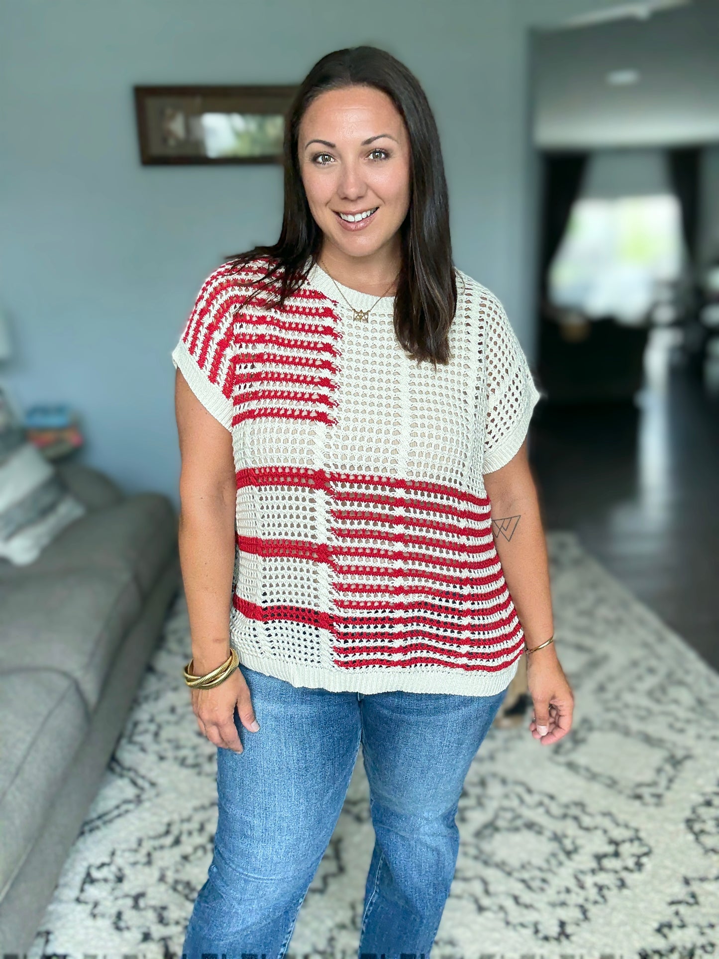 Vibes Don't Lie Net Short Sleeve Top