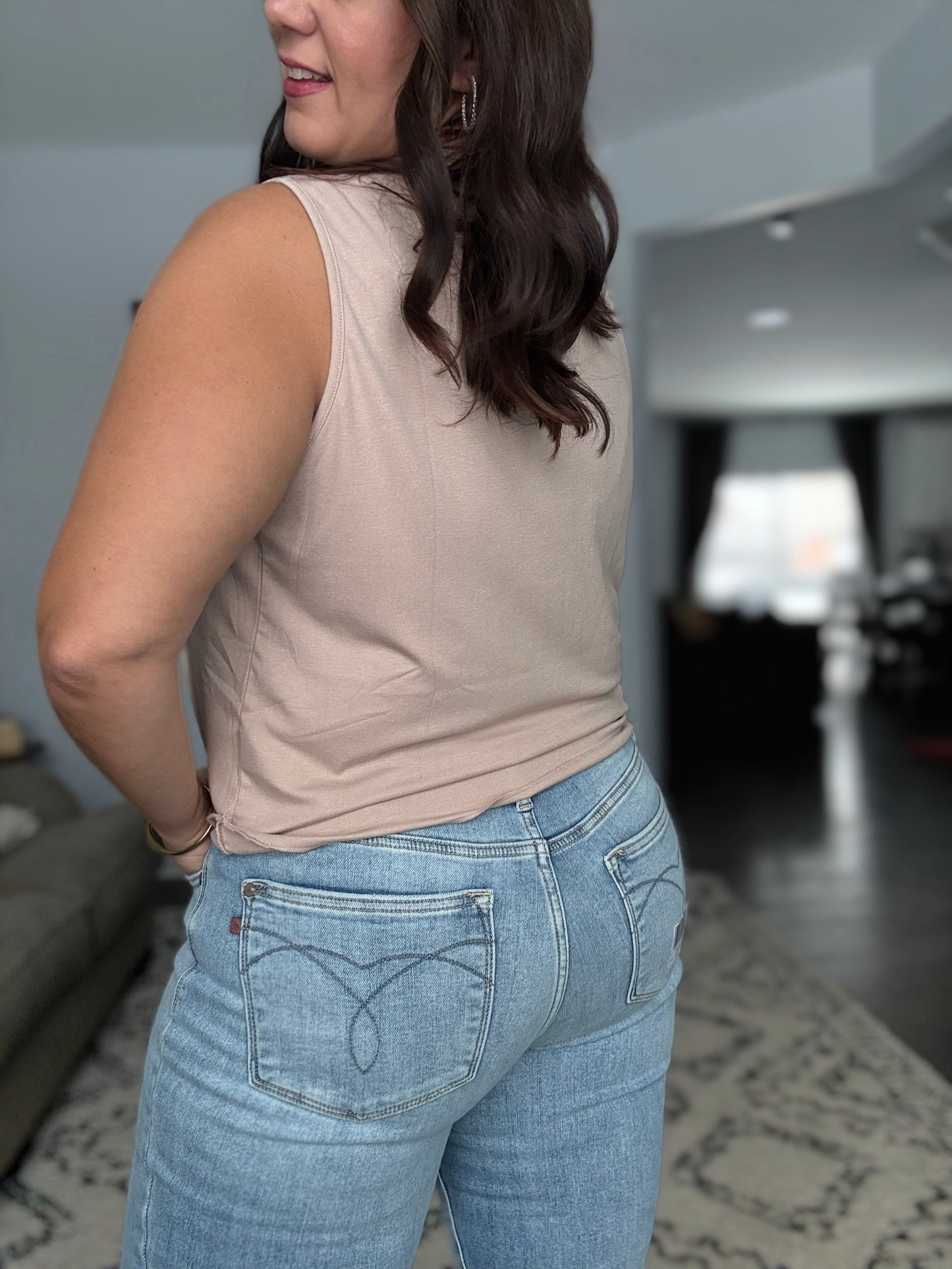 Judy Blue Frosted Morning Mid Rise Thermal Bootcut Jeans in Light Wash