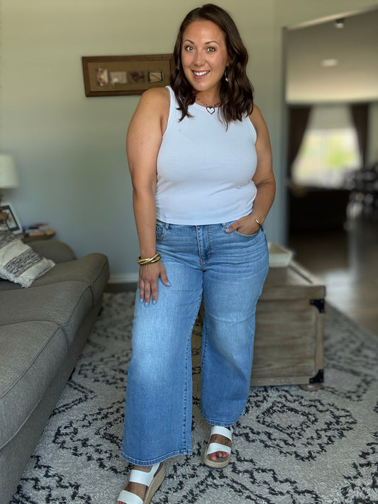 Judy Blue Claudia Mid Rise Wide Leg Ankle Jeans | Medium Wash