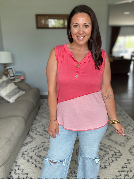BiBi Color Block Contrast Stitching Buttoned Henley Top in Coral/Blush