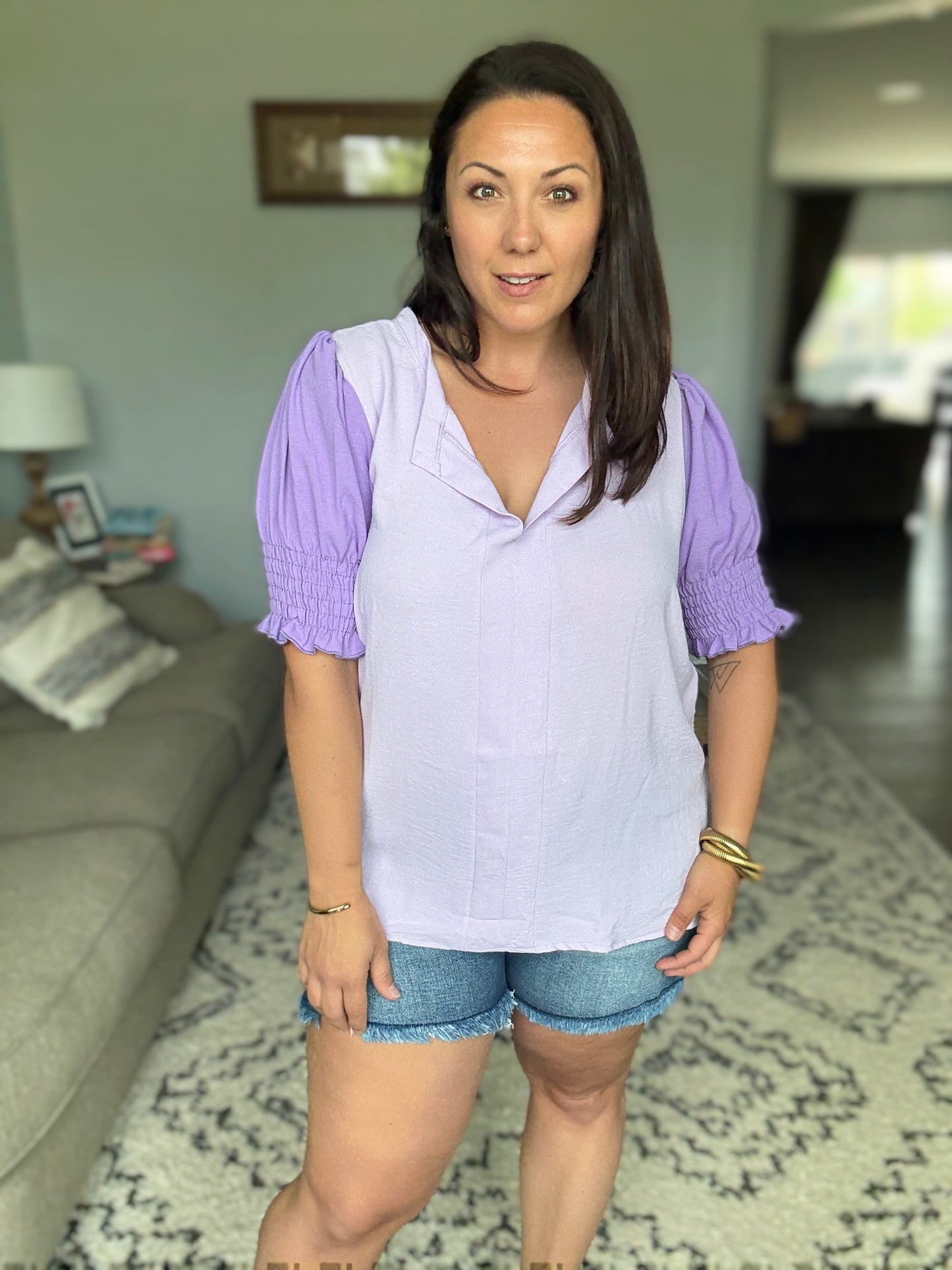 BiBi Air Flow Color Block Puff Sleeves V Neck Top in Lilac