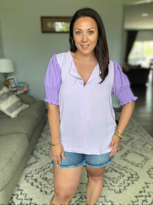 BiBi Air Flow Color Block Puff Sleeves V Neck Top in Lilac