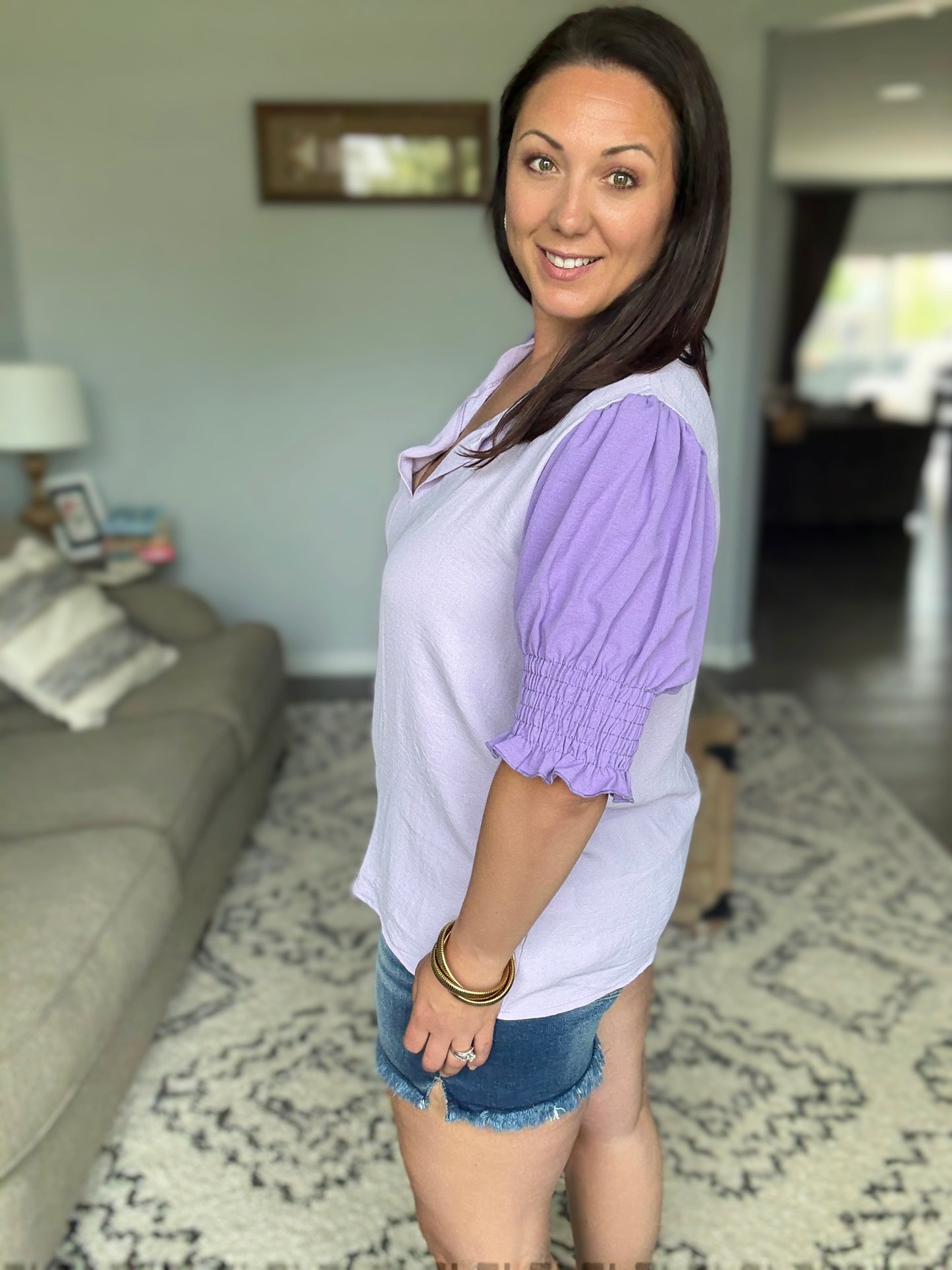 BiBi Air Flow Color Block Puff Sleeves V Neck Top in Lilac