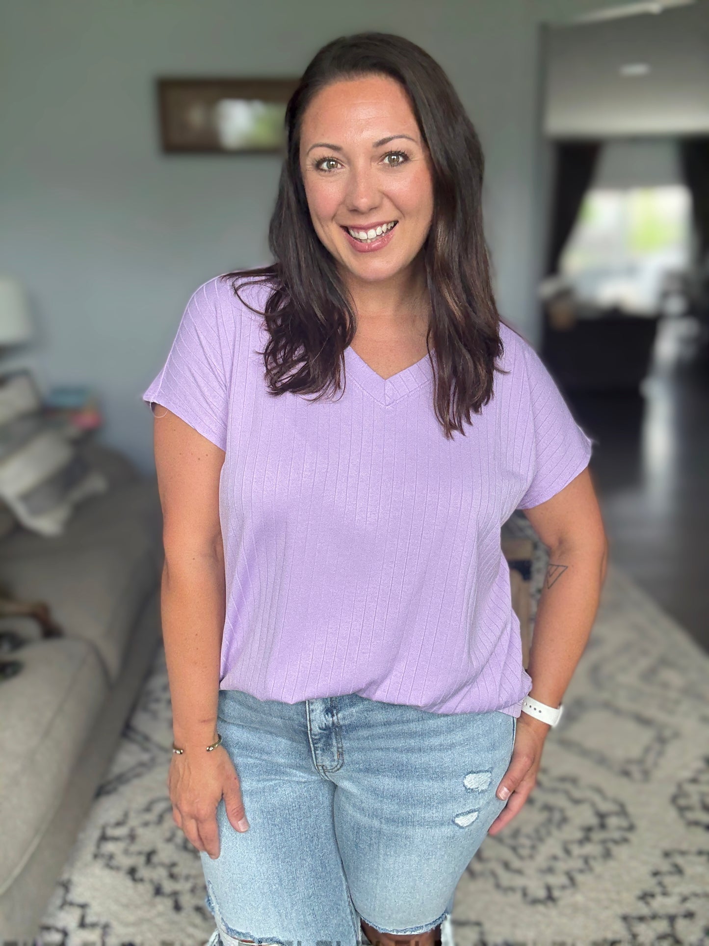 Top Shelf Basic V-Neck Ribbed Tee in Lavender