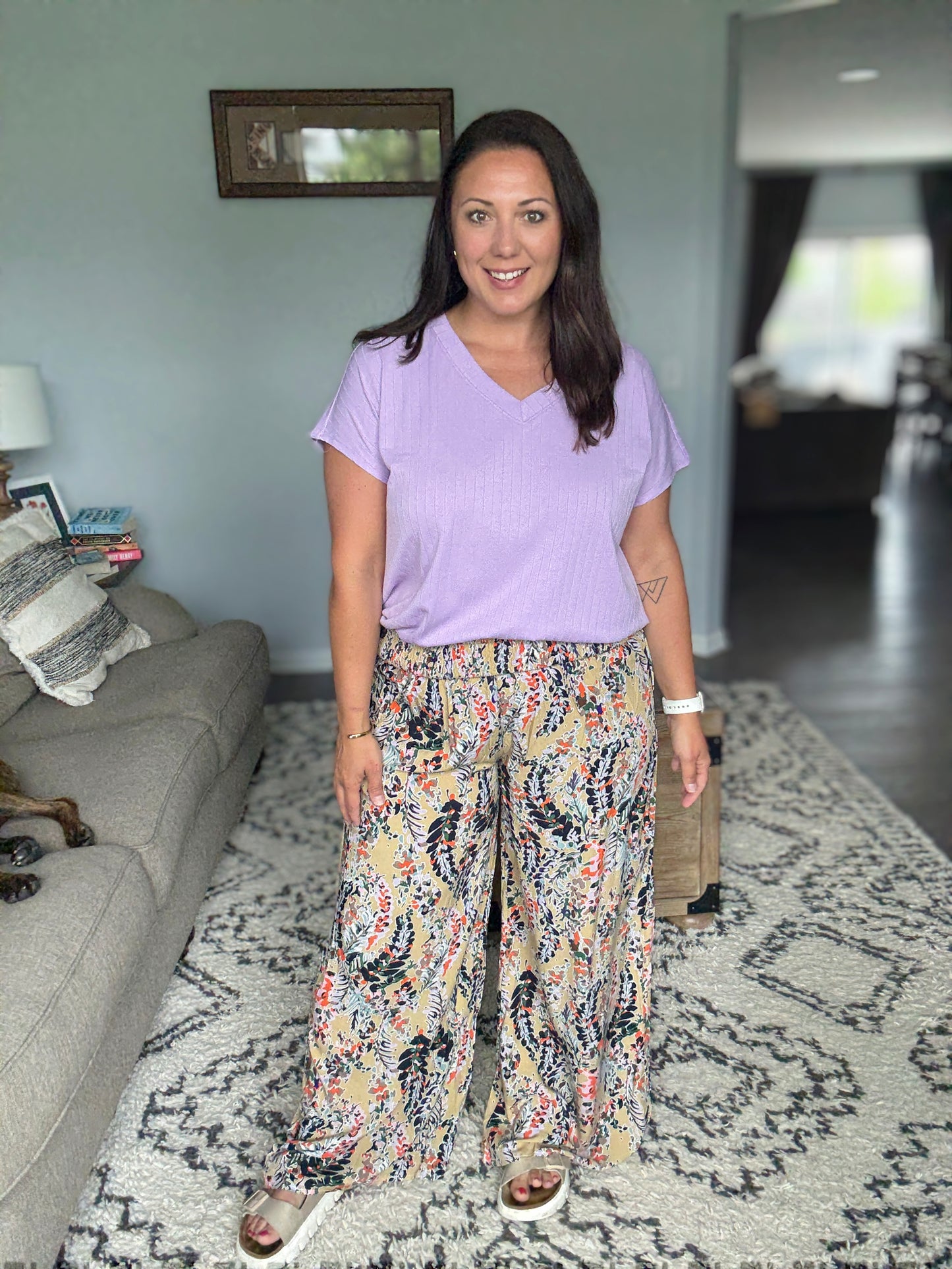 Top Shelf Basic V-Neck Ribbed Tee in Lavender