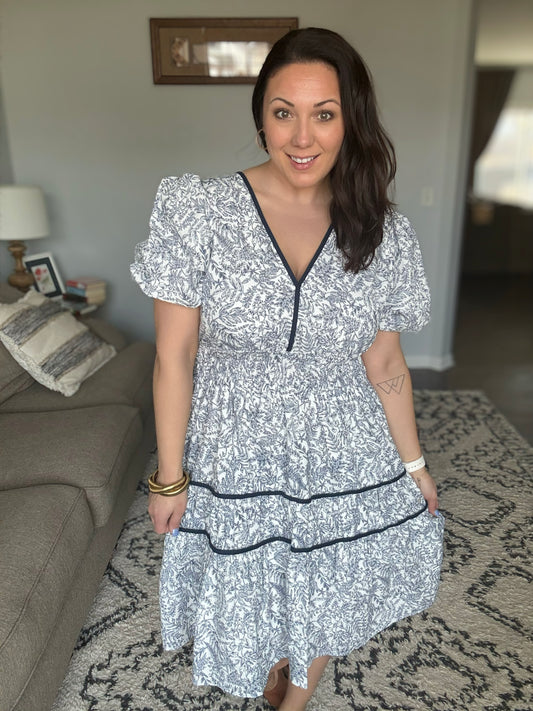 She + Sky V-Neck Puff Sleeve Tiered Floral Dress in Navy