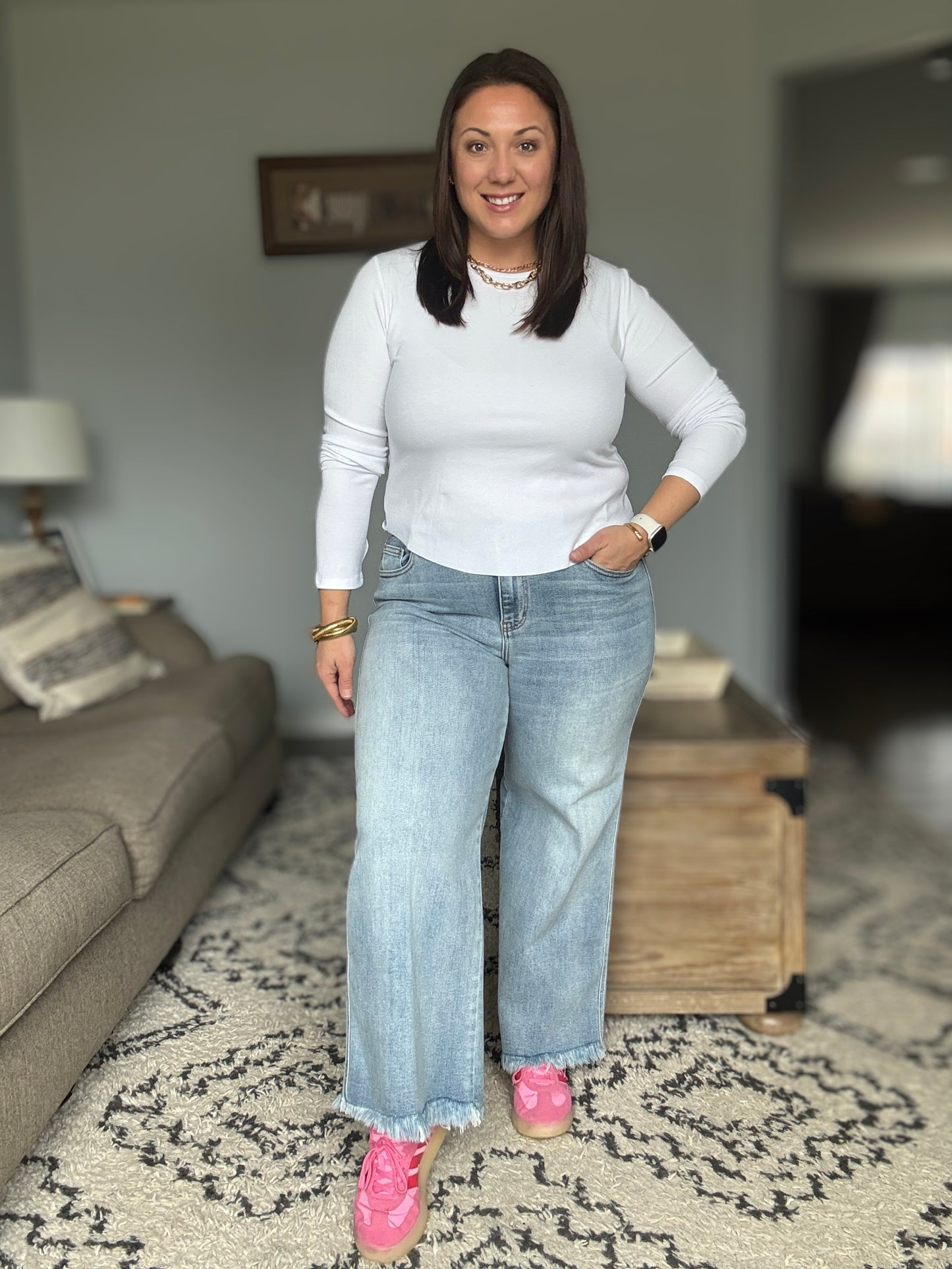 Mary Mid Rise Wide Leg Ankle Fray Hem Jeans