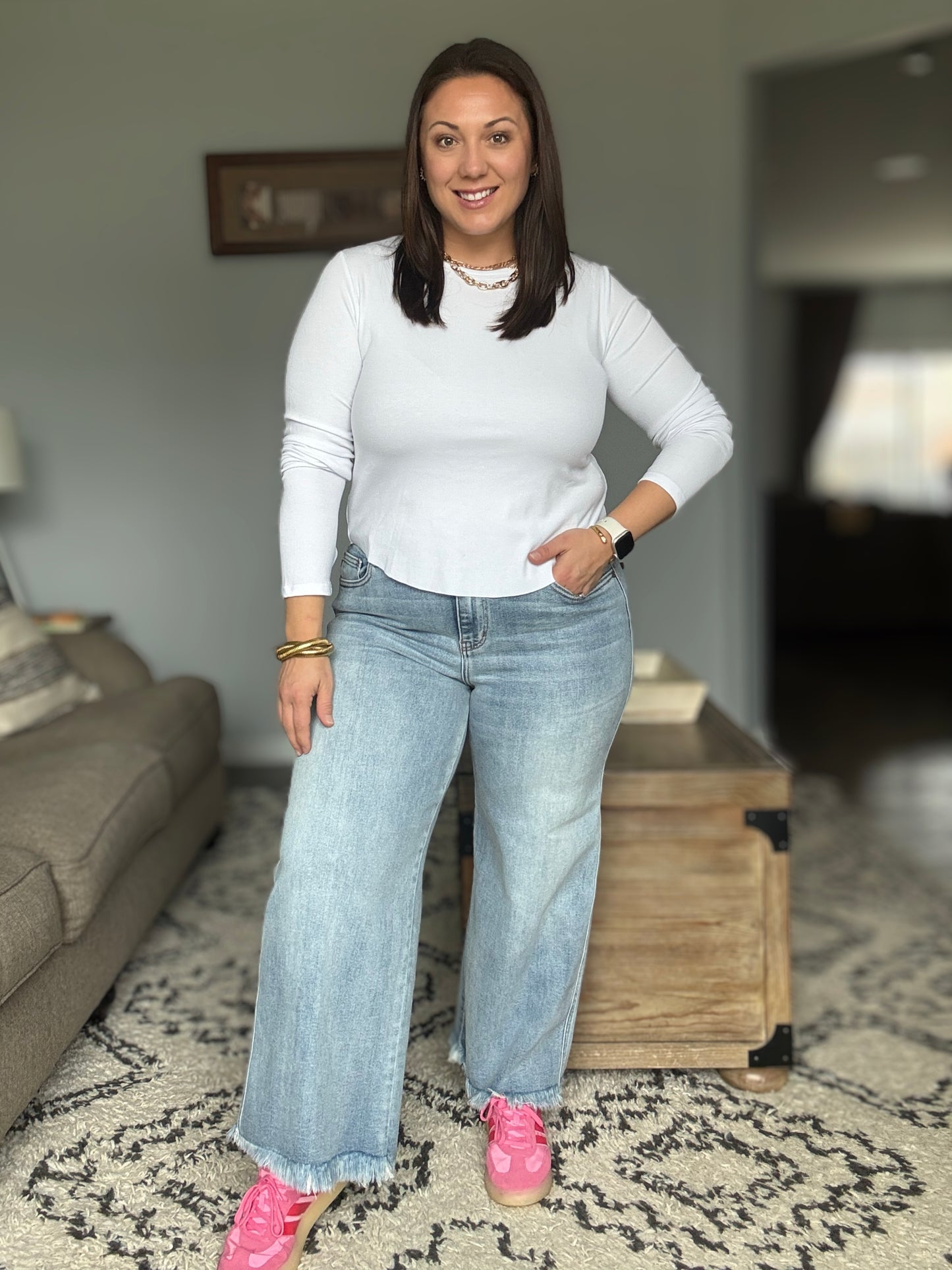 Mary Mid Rise Wide Leg Ankle Fray Hem Jeans