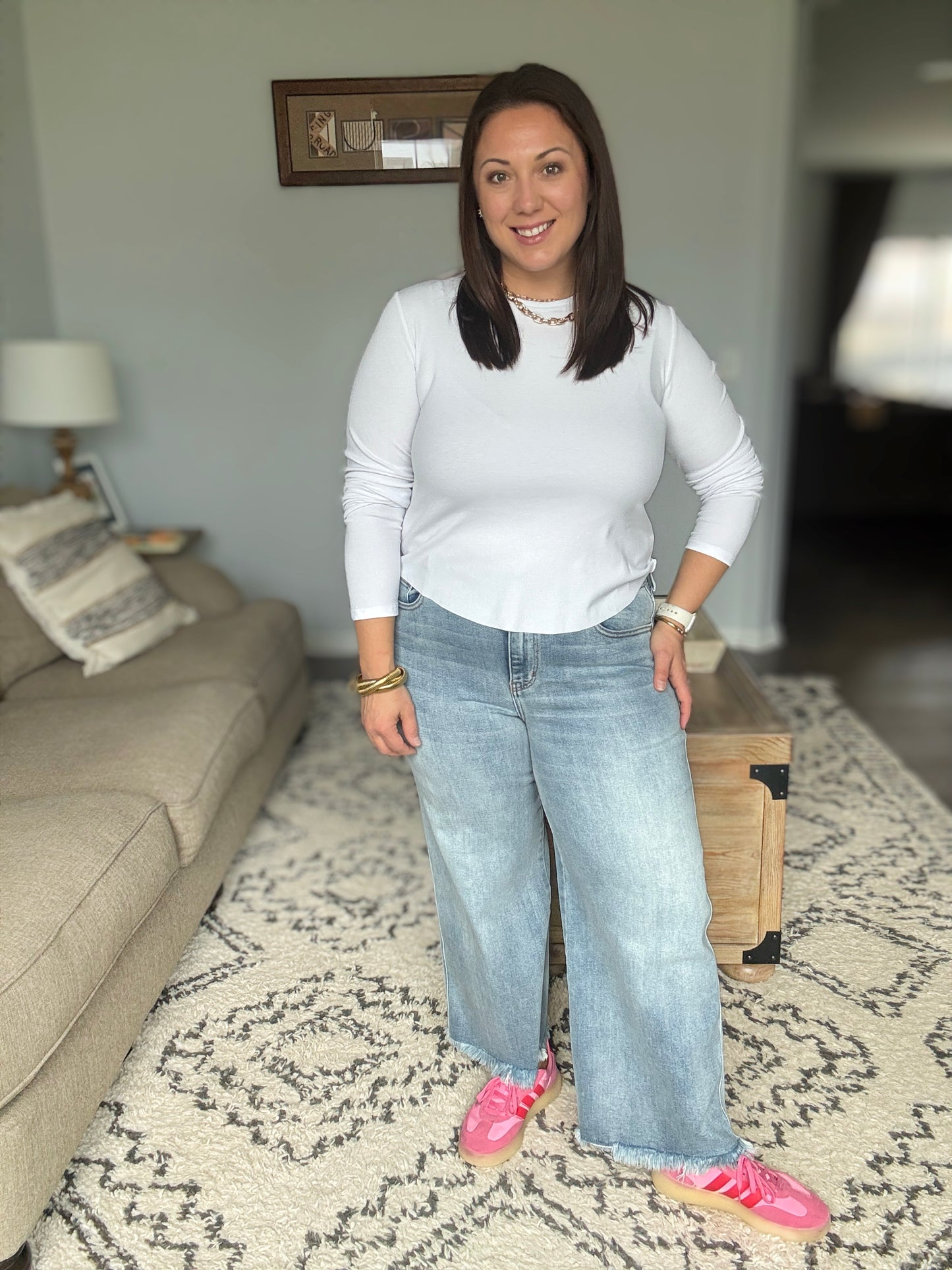 Mary Mid Rise Wide Leg Ankle Fray Hem Jeans