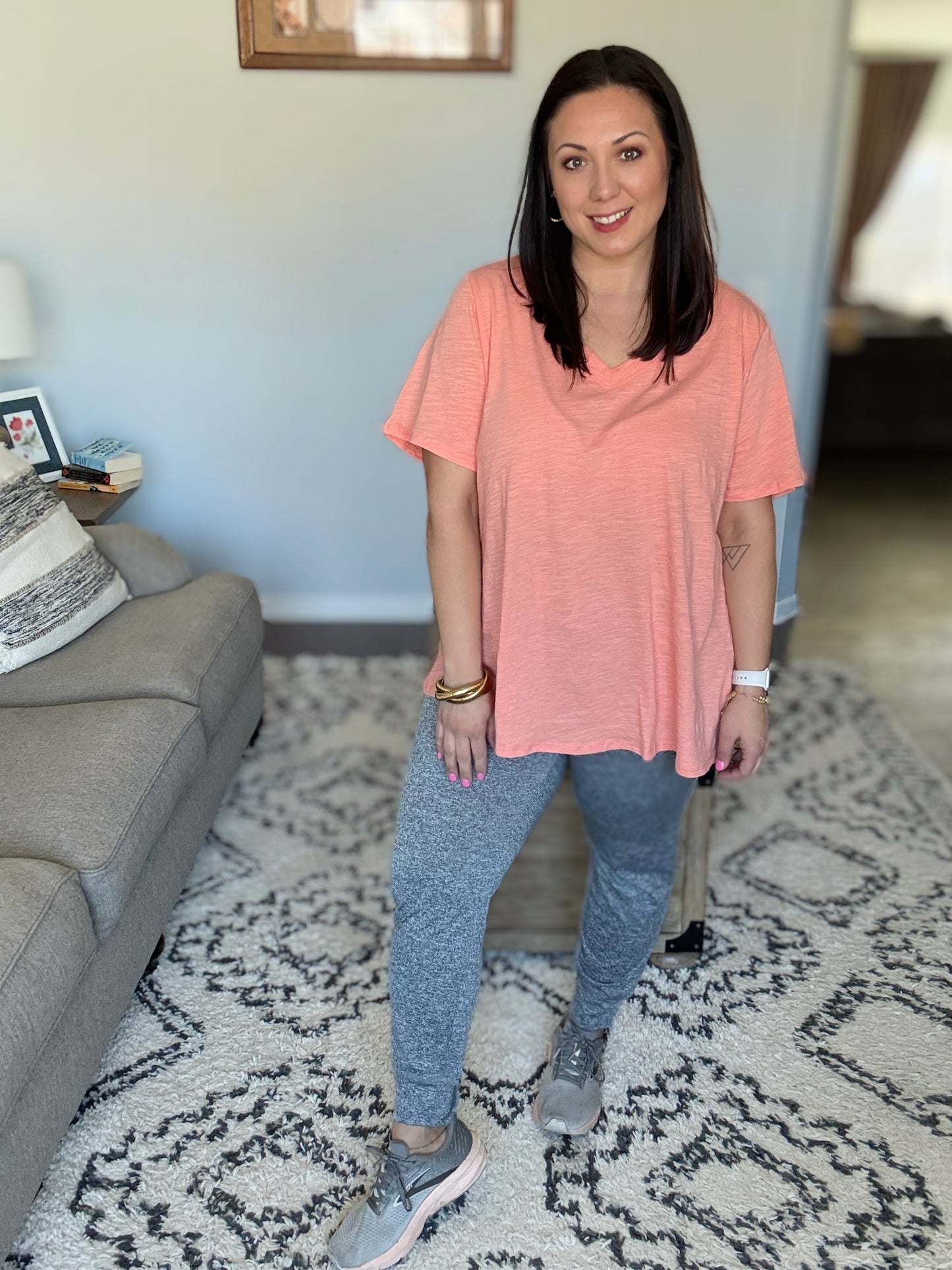 I Don't Have to Choose V-Neck Tee in Apricot Ice