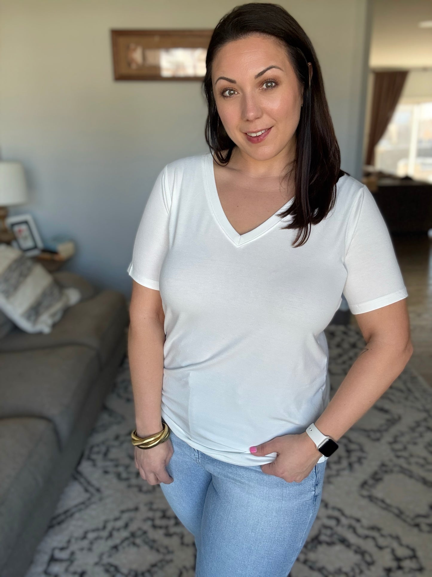 The Every Outfit Basic V-Neck Top in Off White