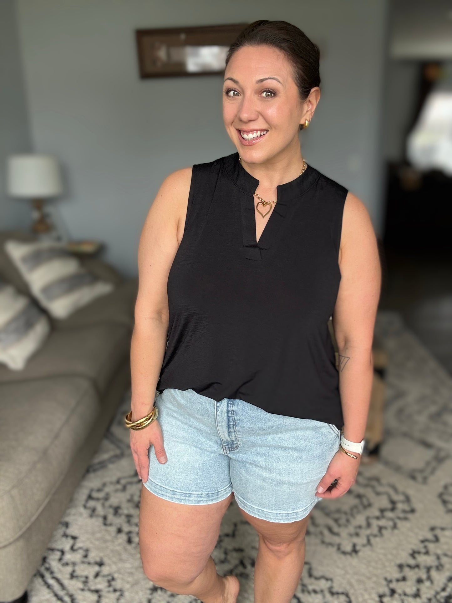 Lizzy Tank Top in Black