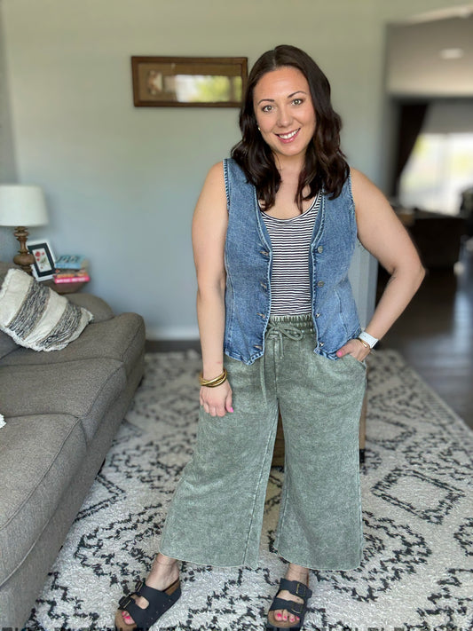 In or Out Wide Leg Cropped Pants Lt Olive