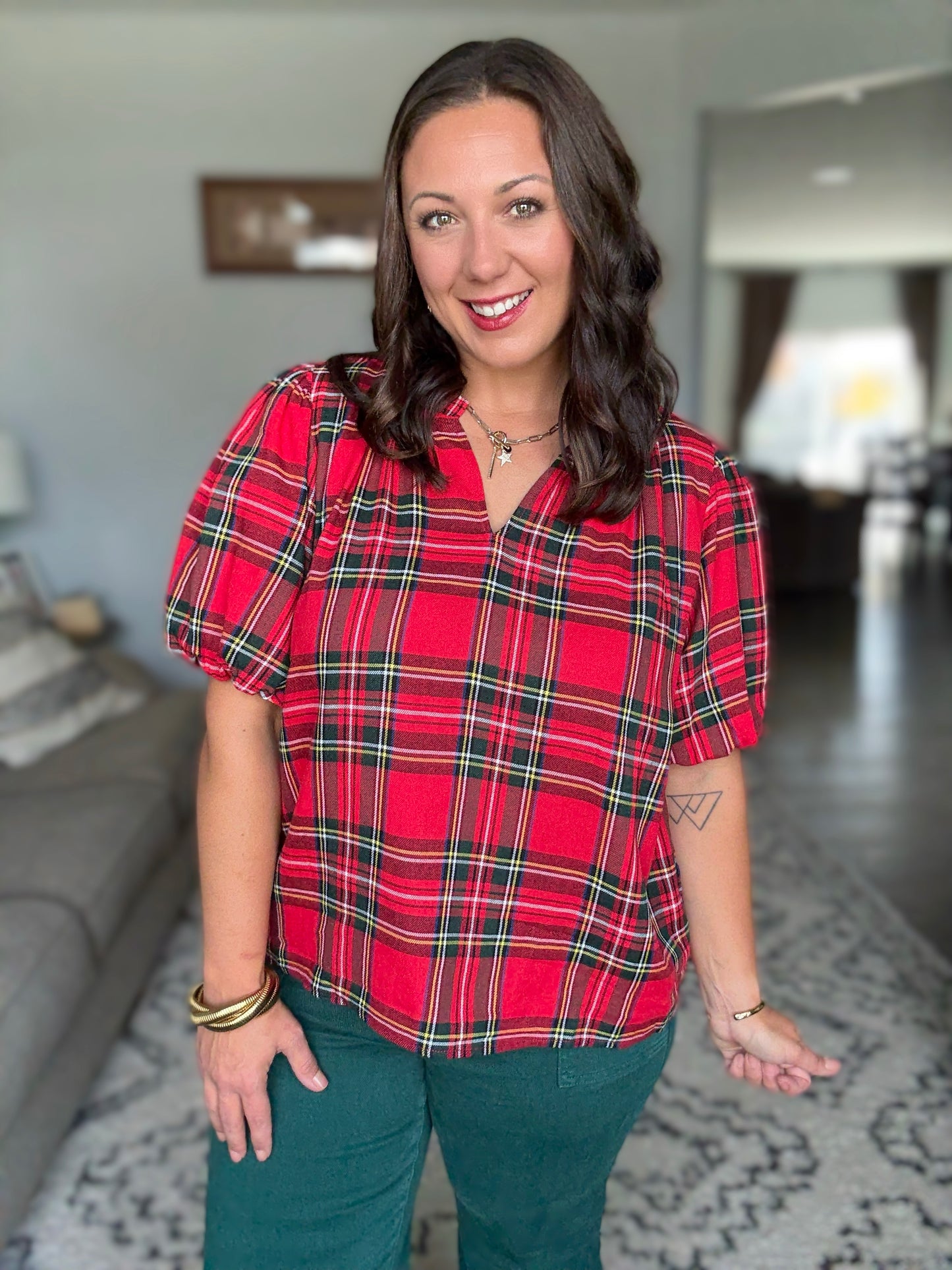 BiBi Christmas Plaid Puff Sleeve Ruffled Blouse