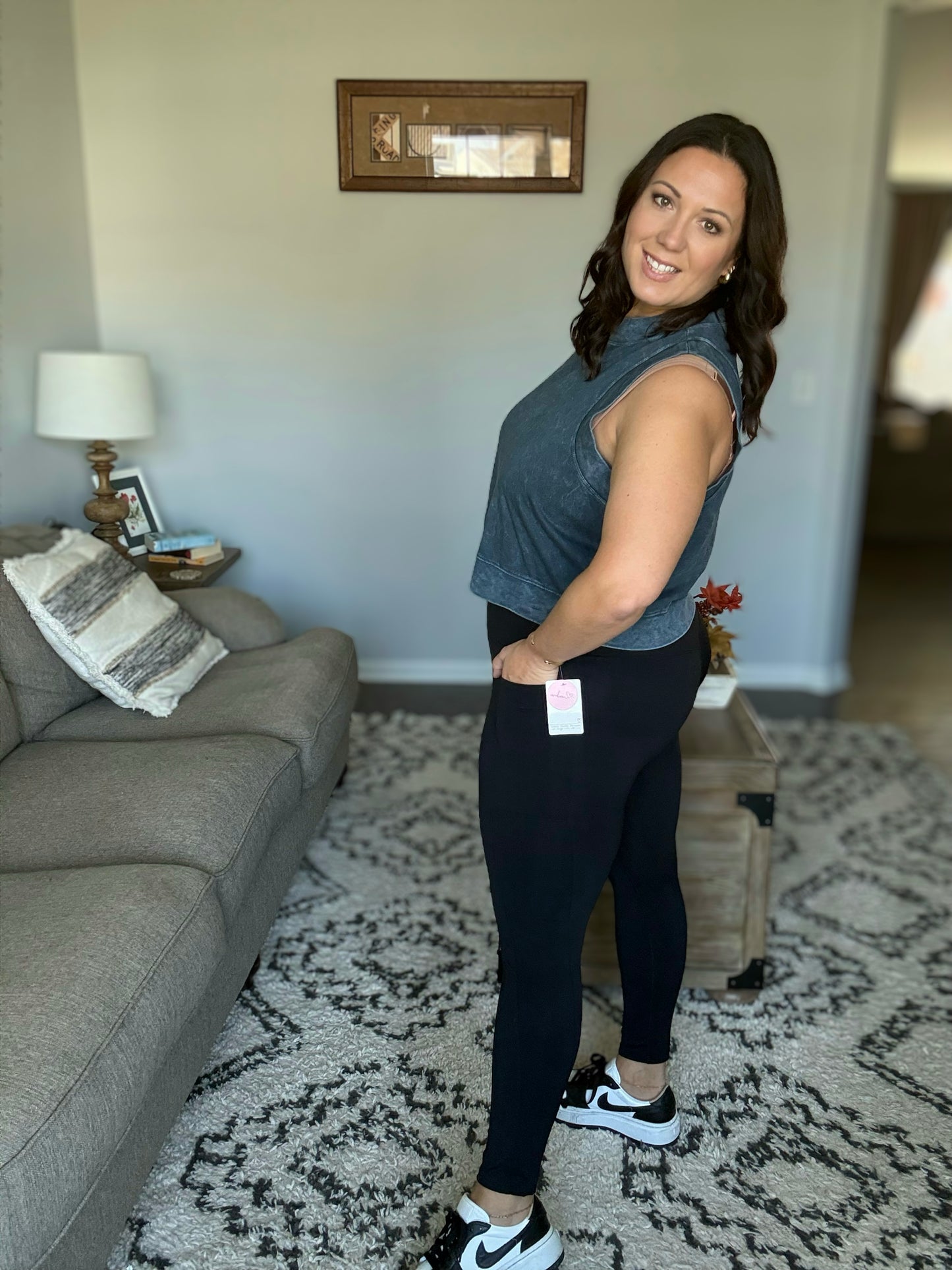 Palmer Pocketed Suck and Tuck Leggings in Black or Navy
