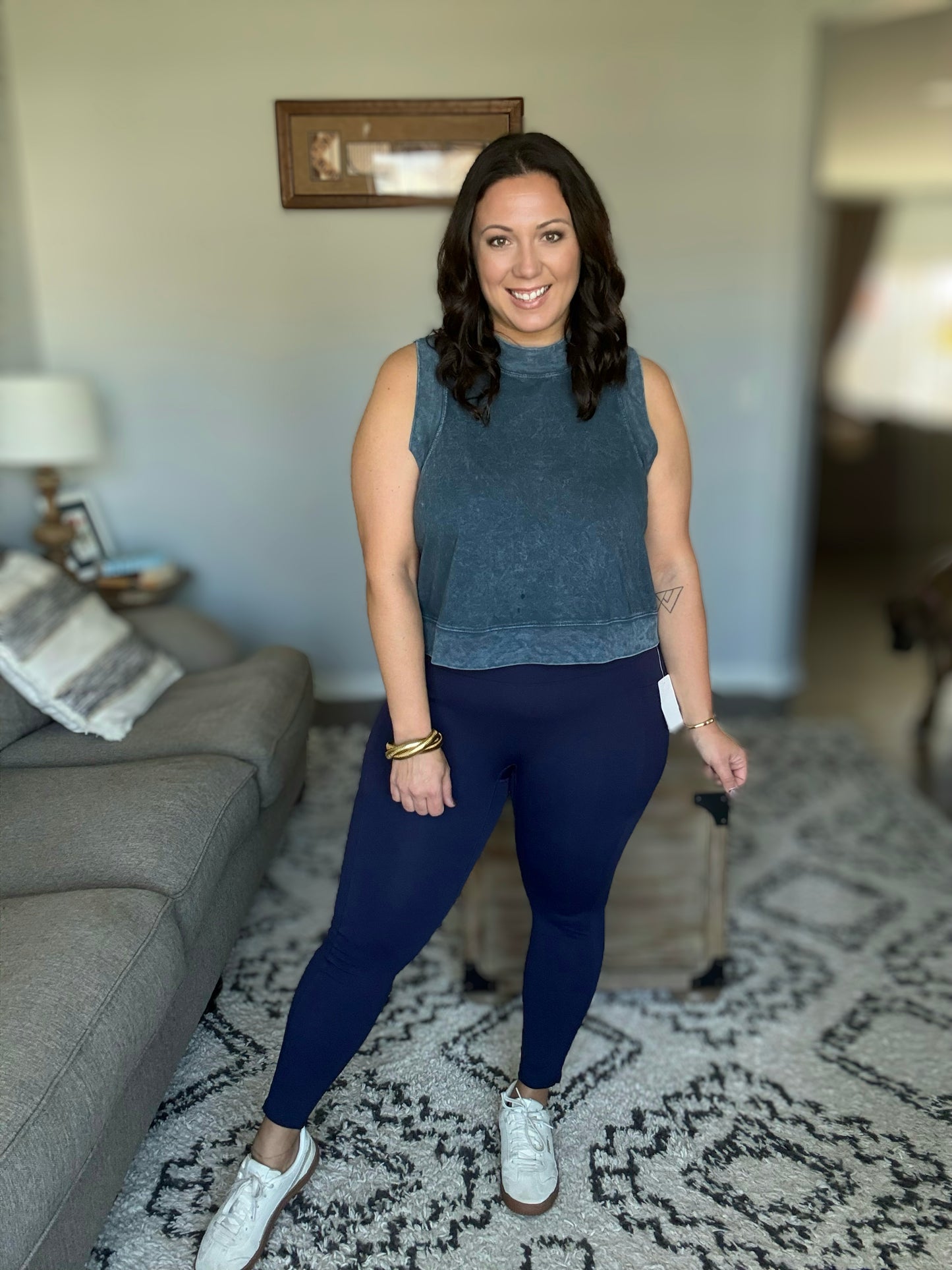 Palmer Pocketed Suck and Tuck Leggings in Black or Navy