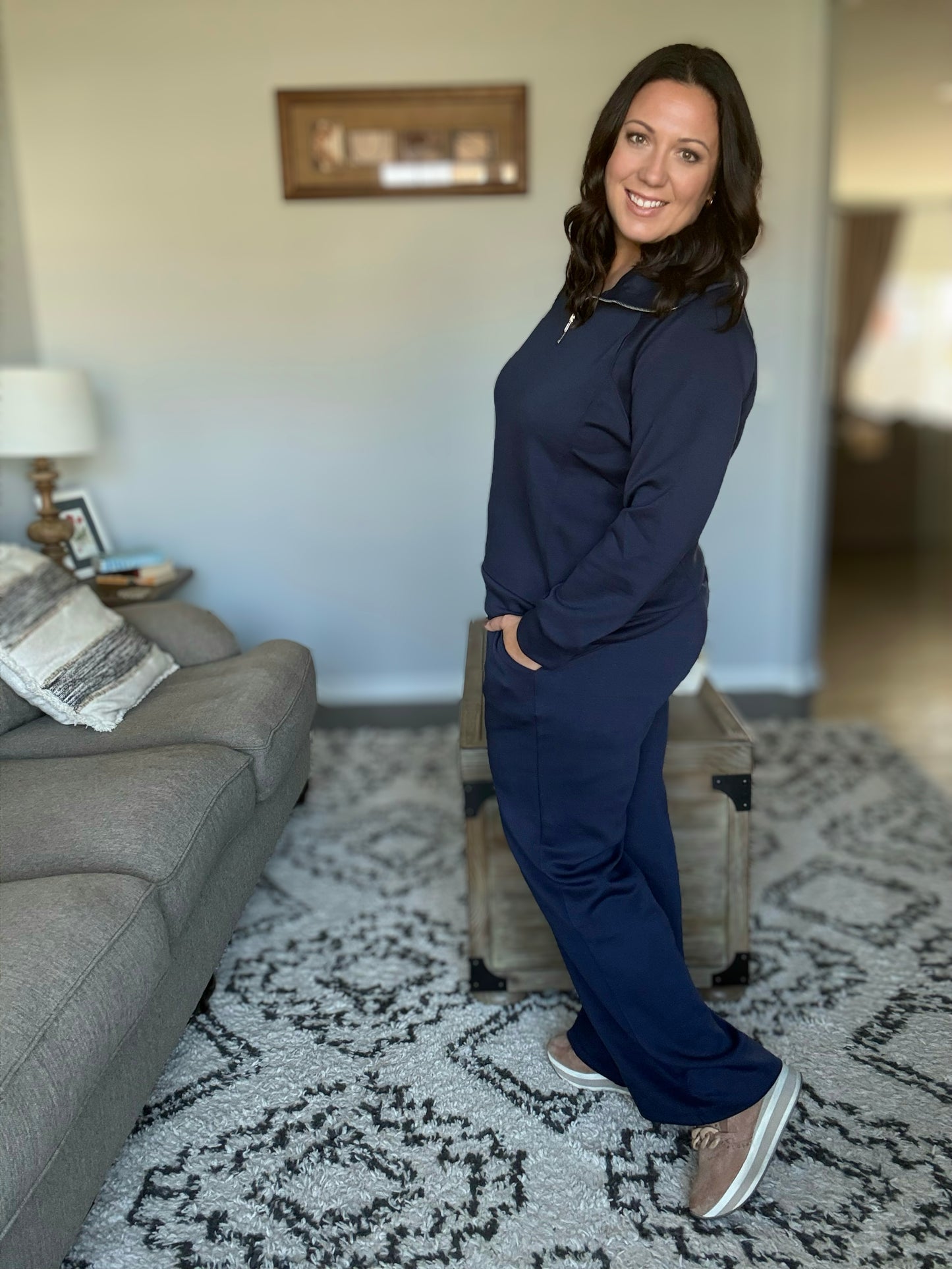 Resort Travel Wide Leg Crop Pant in  Navy