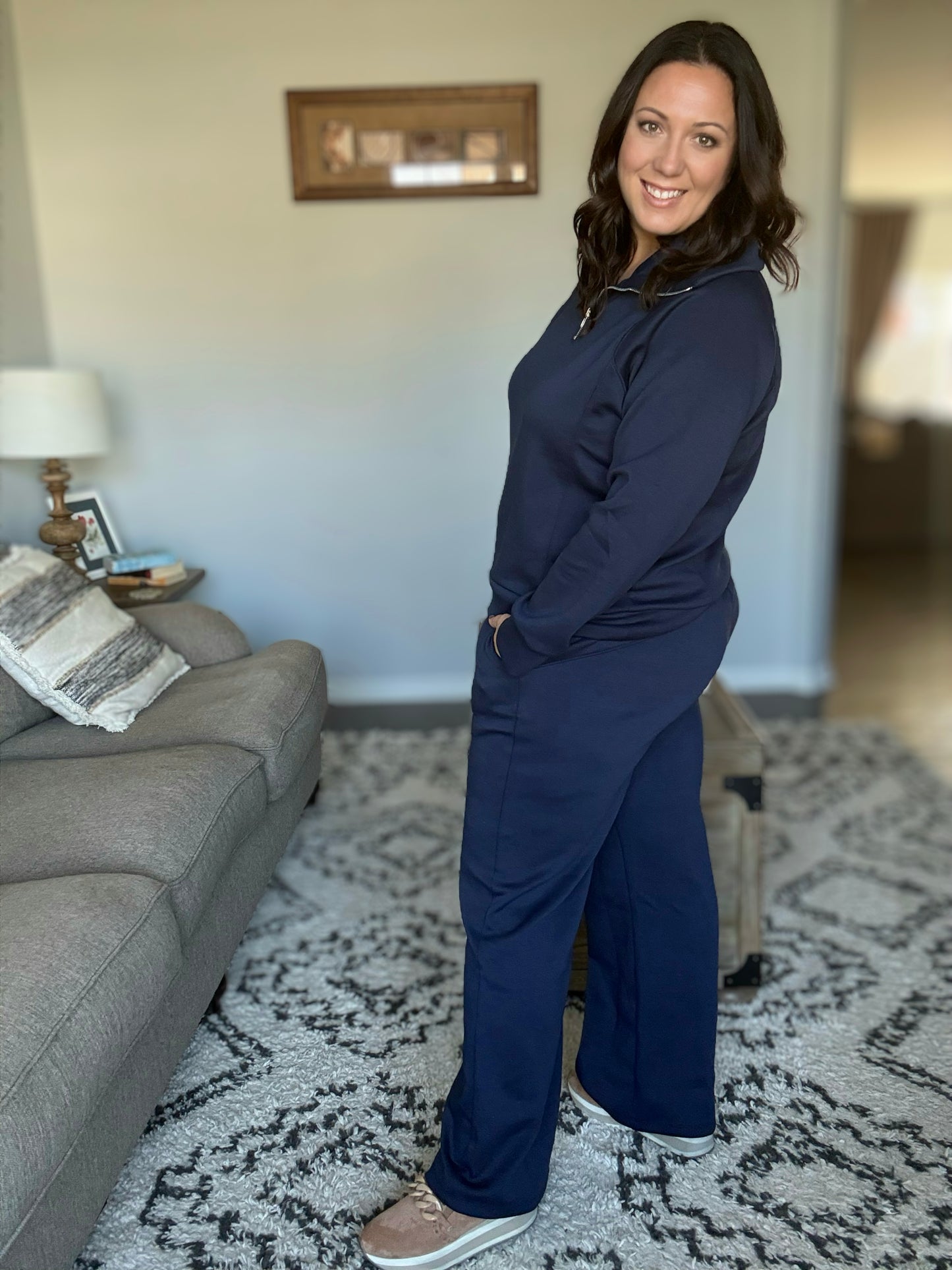 Resort Travel Wide Leg Crop Pant in  Navy