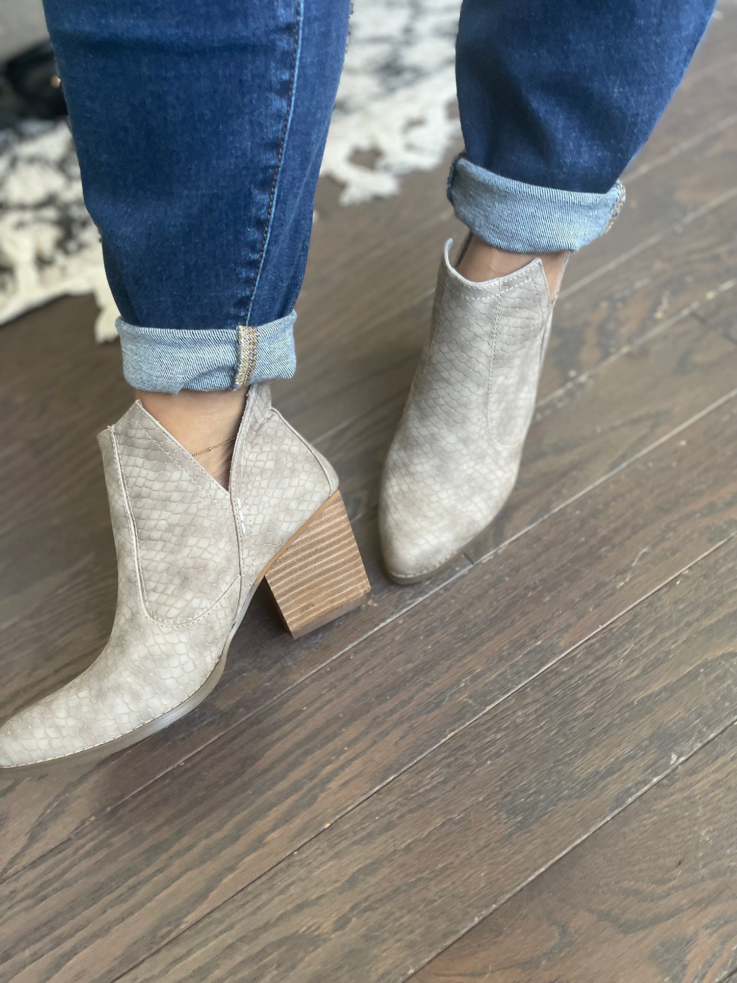 Tarim Bootie in Taupe