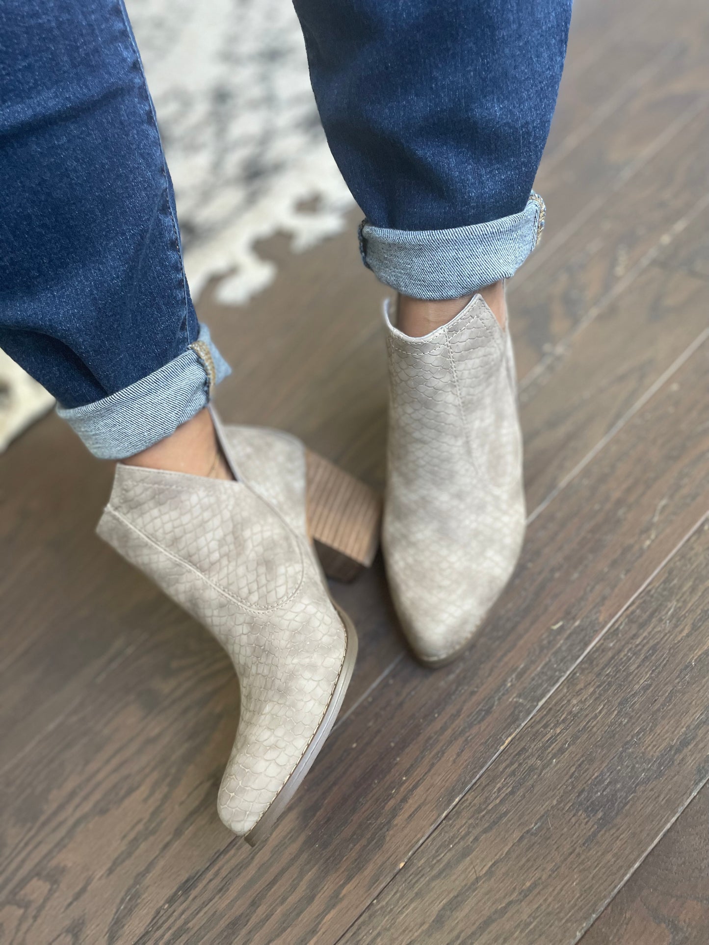 Tarim Bootie in Taupe