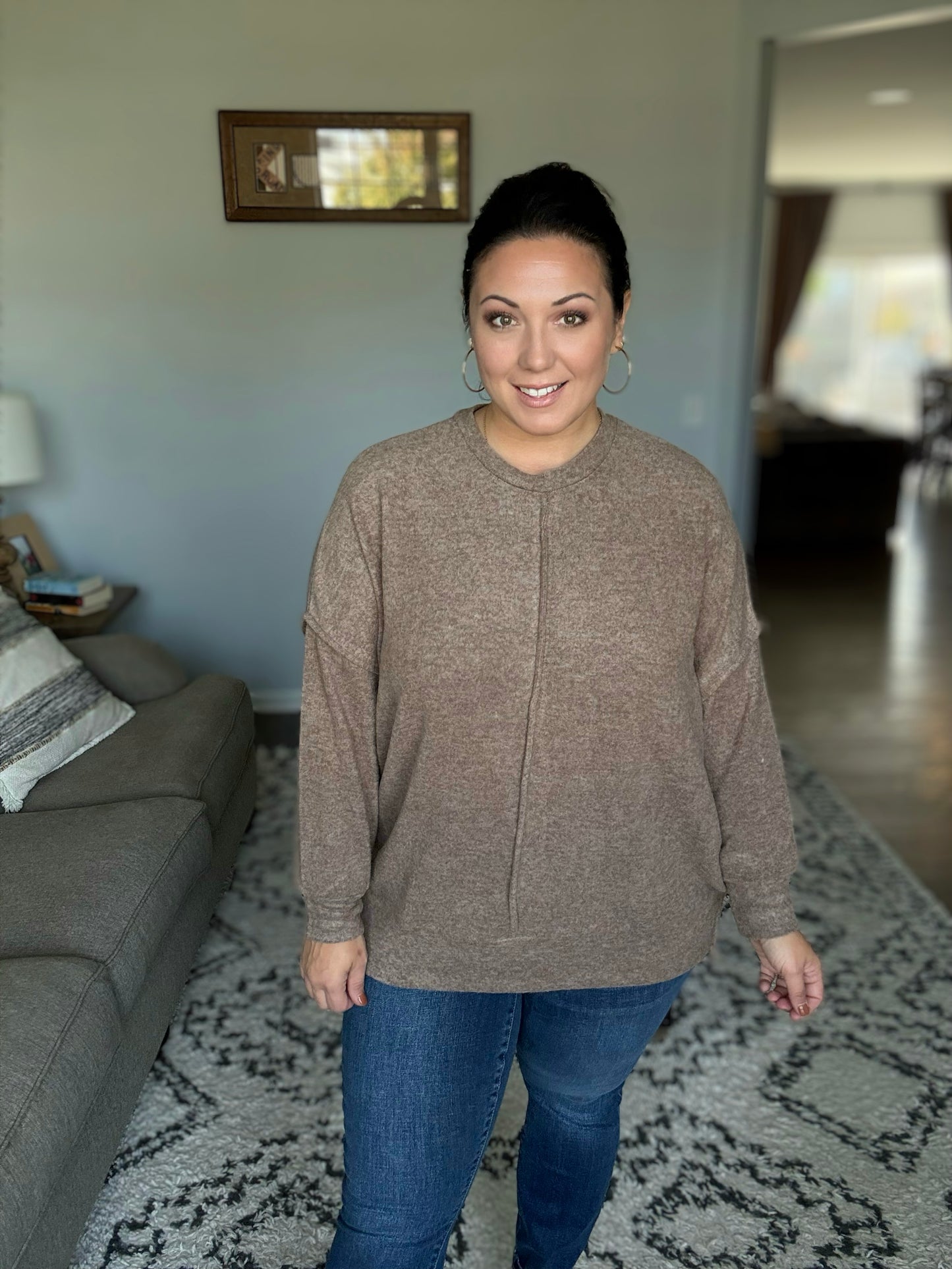 Lock Eyes Exposed Seam Melange Sweater in Mocha