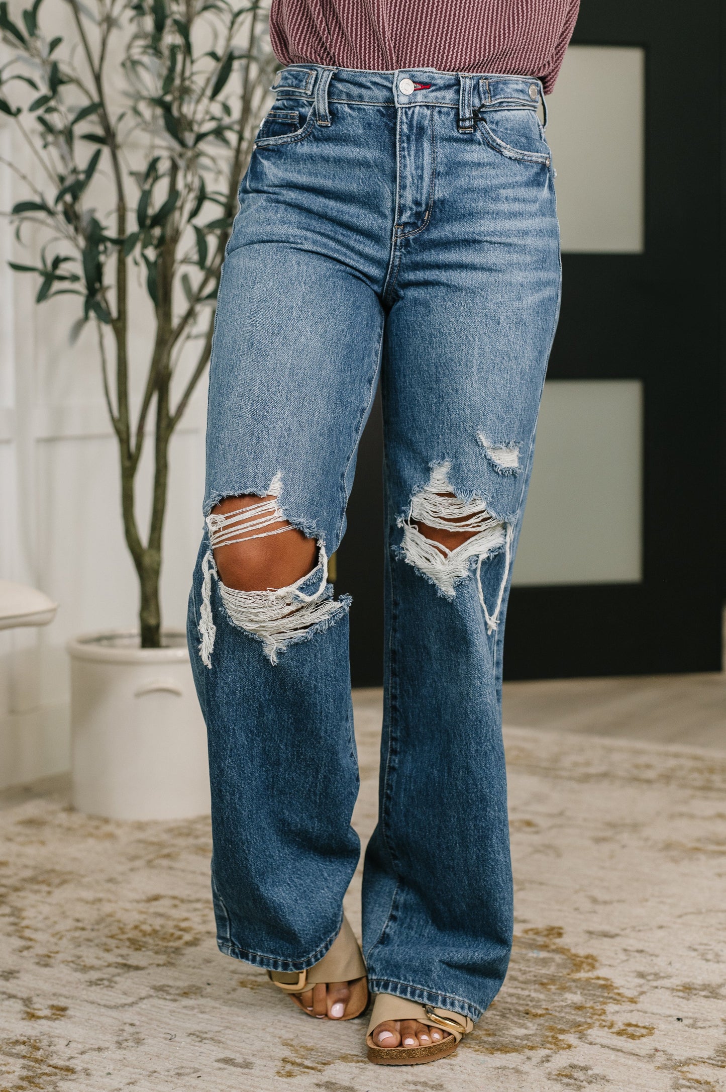 Roseanne High Waist Rigid Magic Destructed Straight Jeans with Adjustable Waist Tabs