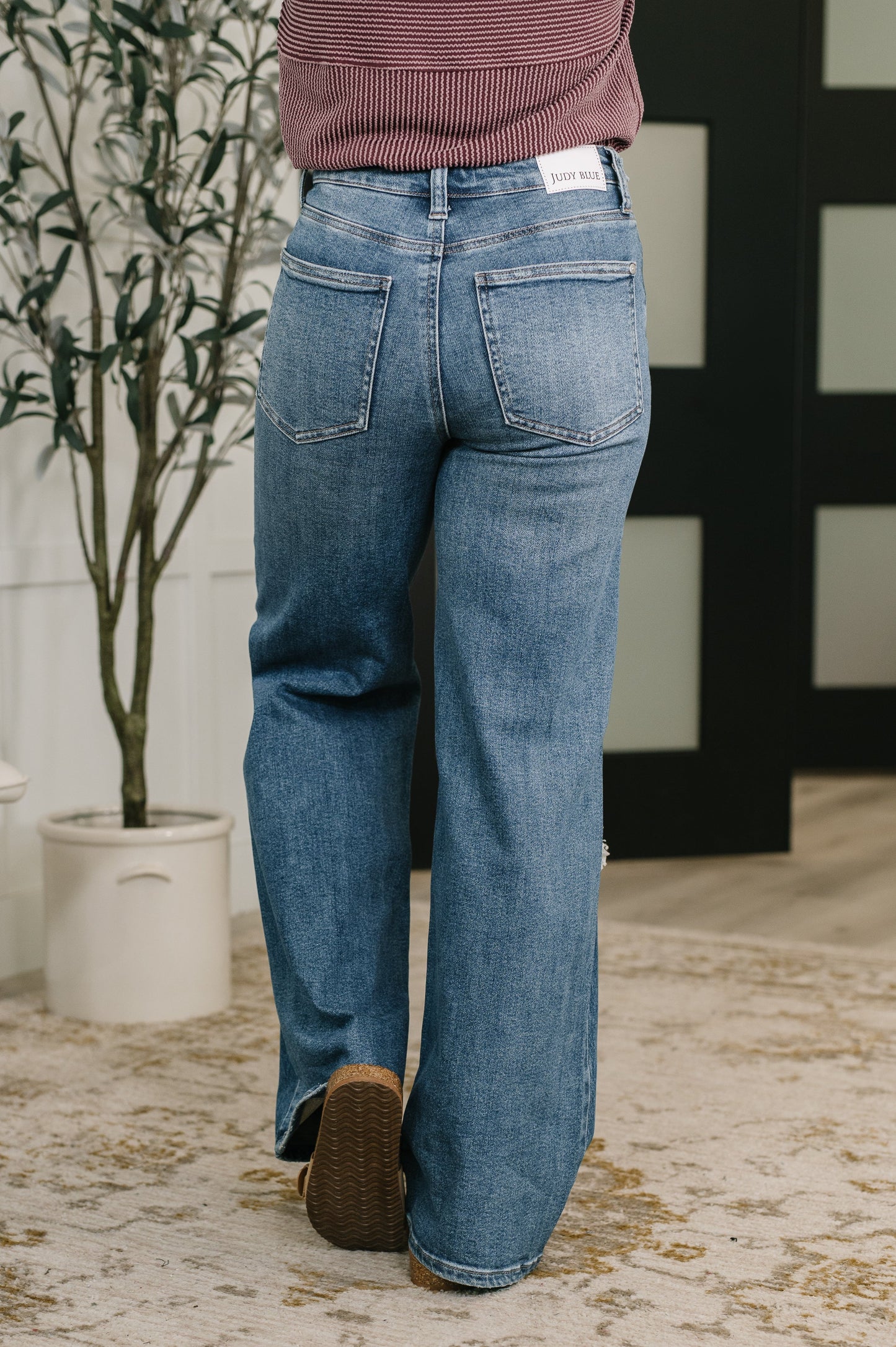 Roseanne High Waist Rigid Magic Destructed Straight Jeans with Adjustable Waist Tabs