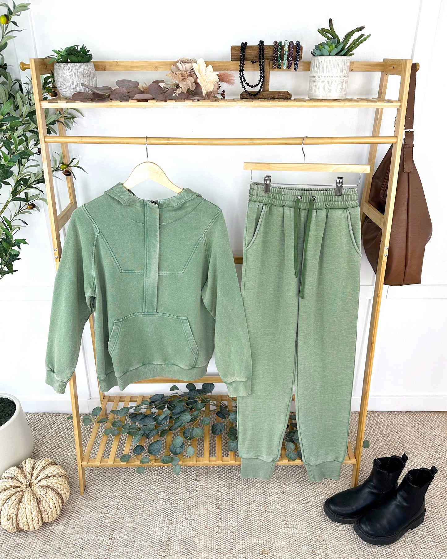 Michelle Mae Vintage Wash Joggers - Olive